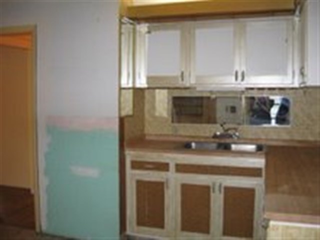 5917  N Monroe - Photo 9