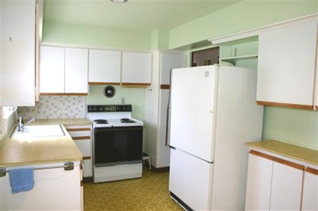 1108  E Courtland - Photo 3