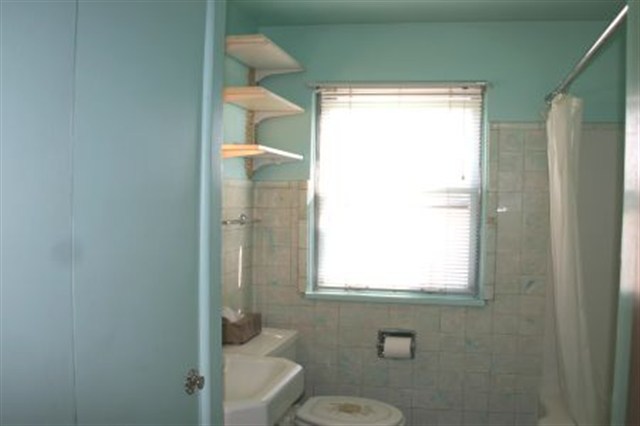 1108  E Courtland - Photo 7