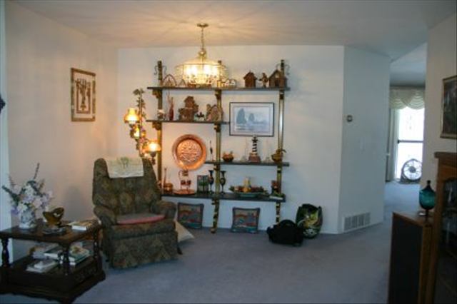 206  W Falcon - Photo 5