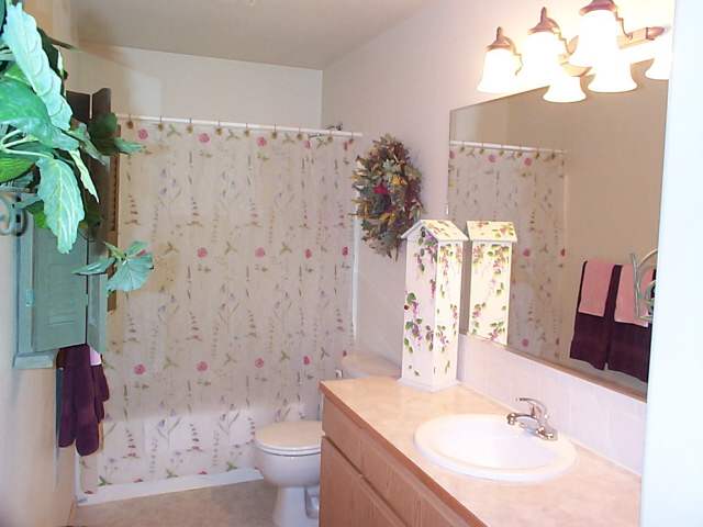 4611  E 13th Ave - Photo 6