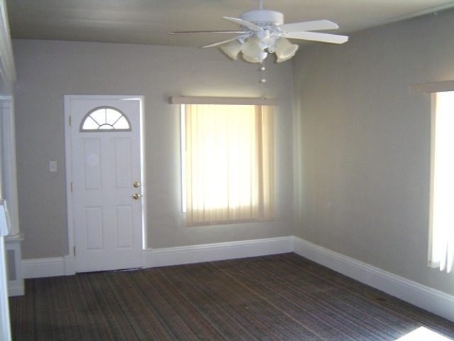 2203  N Washington St - Photo 6