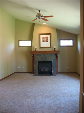703  E Golden - Photo 4