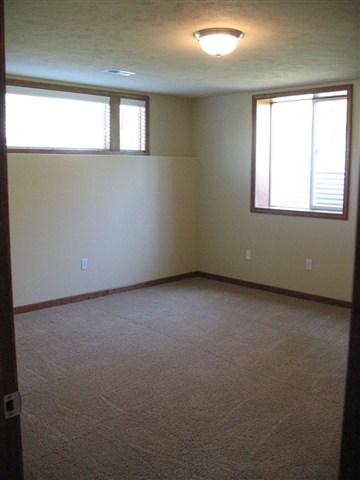 703  E Golden - Photo 7