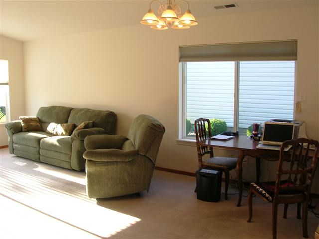 1138 N Tanglewood Ln - Photo 5