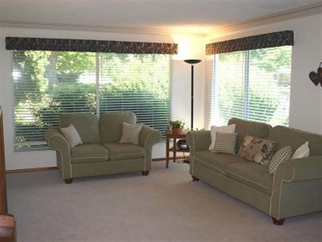 1111 E 36th Ave - Photo 4