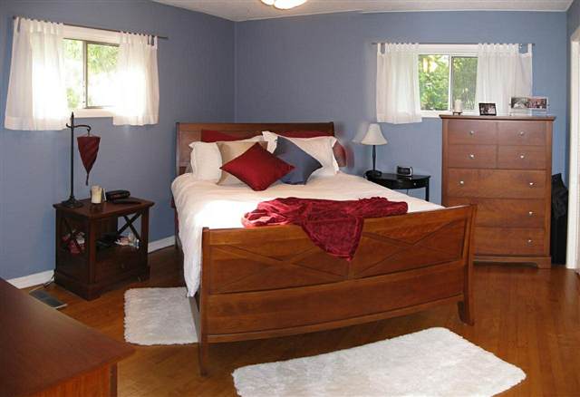 3704  S FREYA St - Photo 4