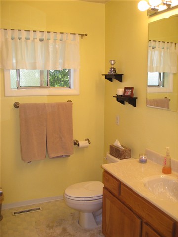 3704  S FREYA St - Photo 6