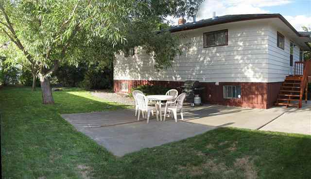 3704  S FREYA St - Photo 8