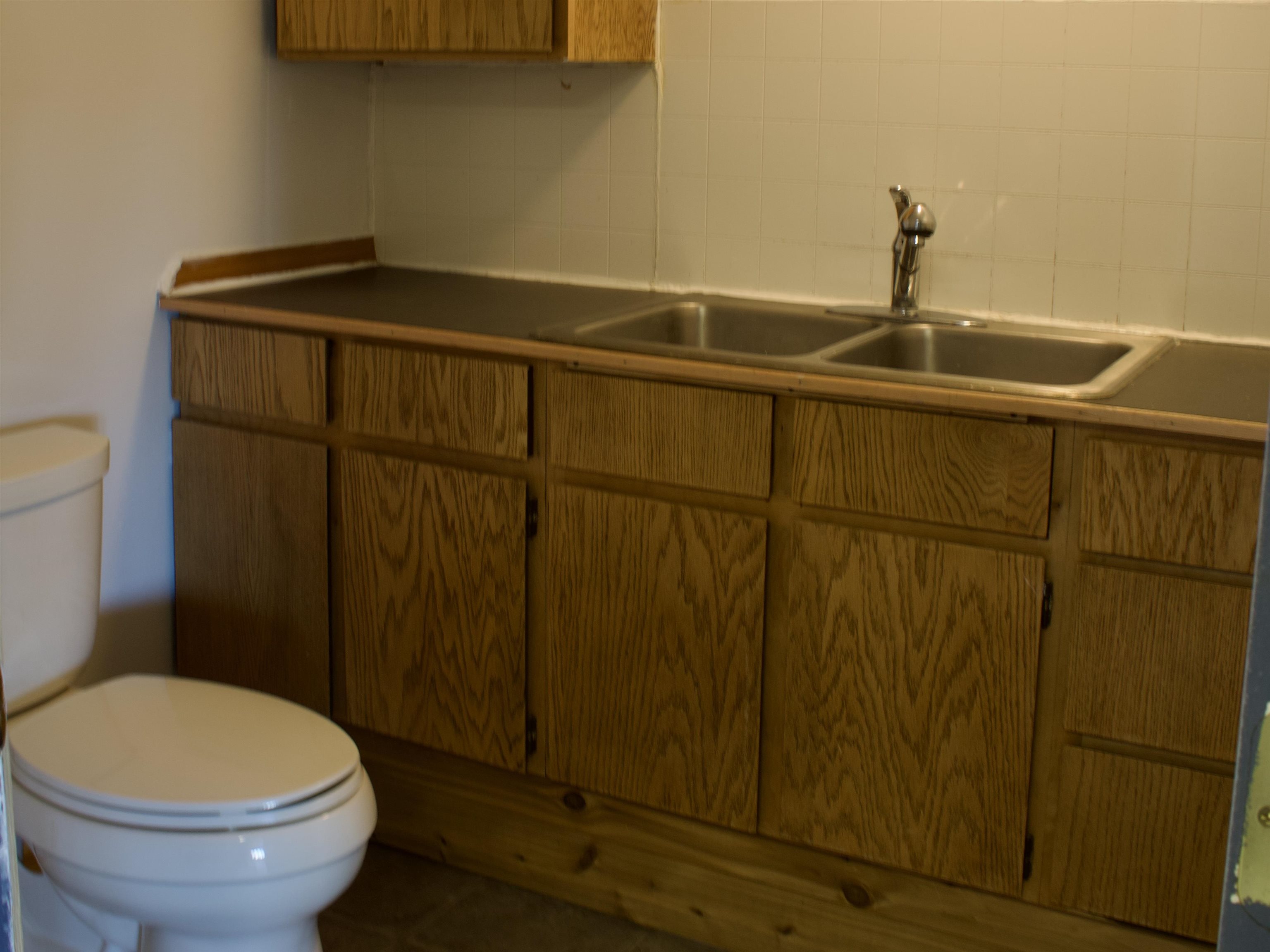 1001 W Walnut St - Photo 21