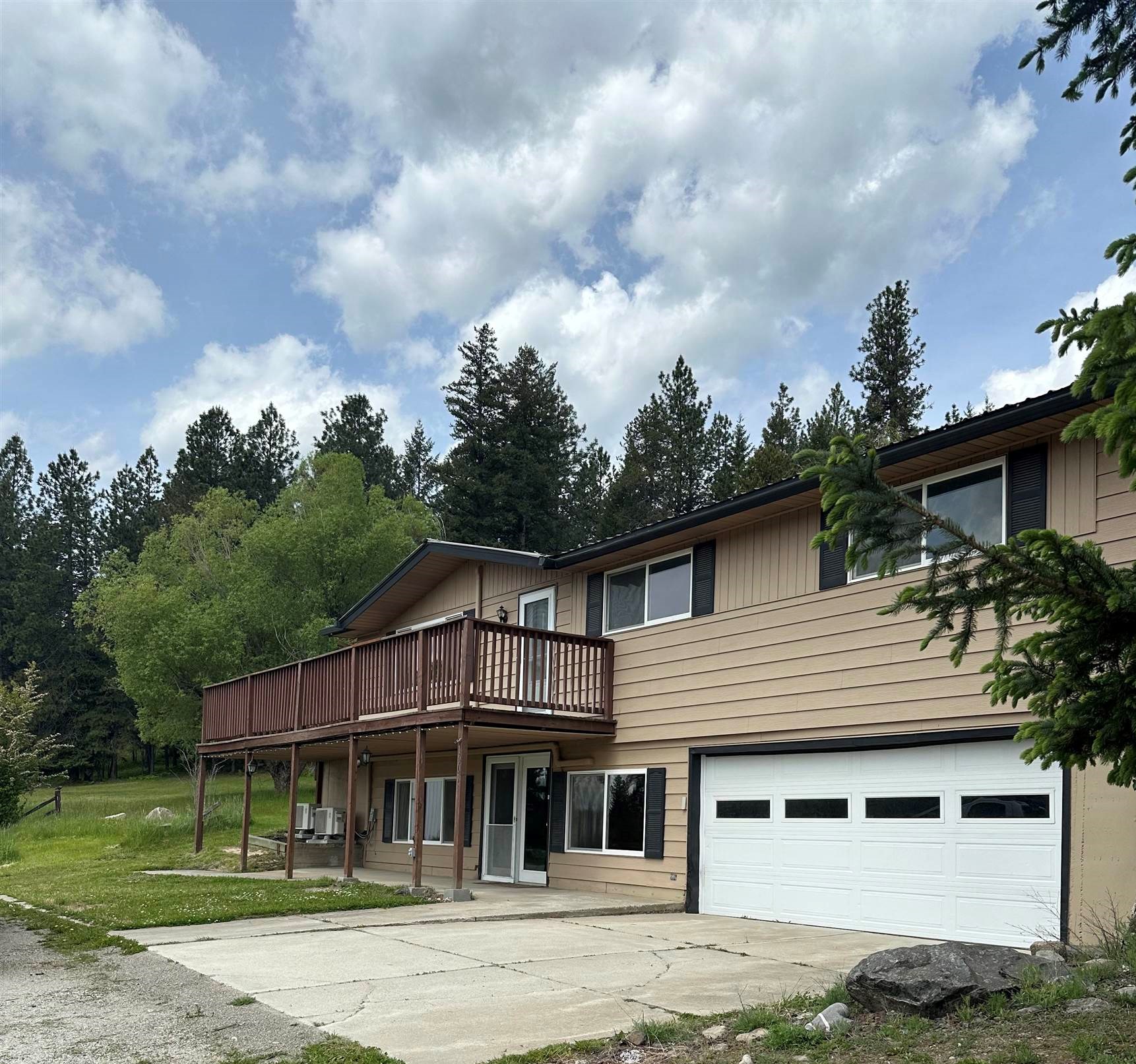 1001 W Walnut St - Photo 2