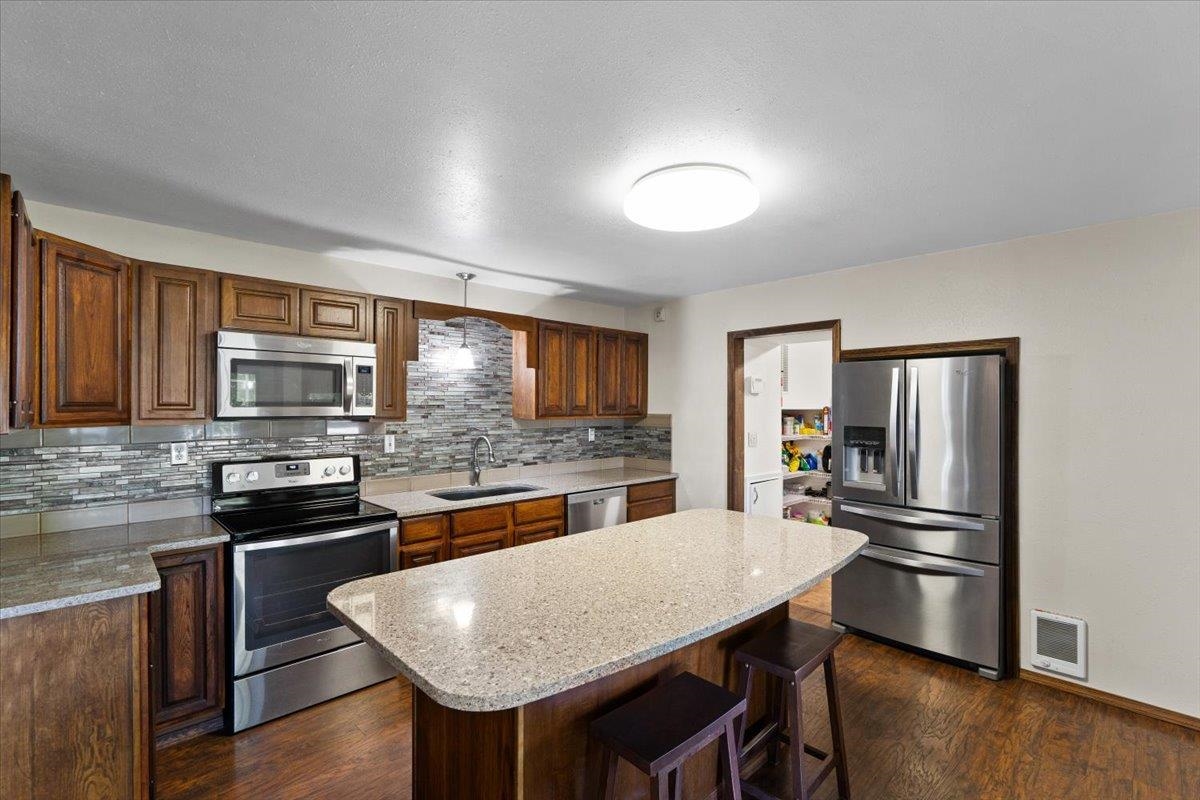 17602 E Indiana Ave - Photo 7