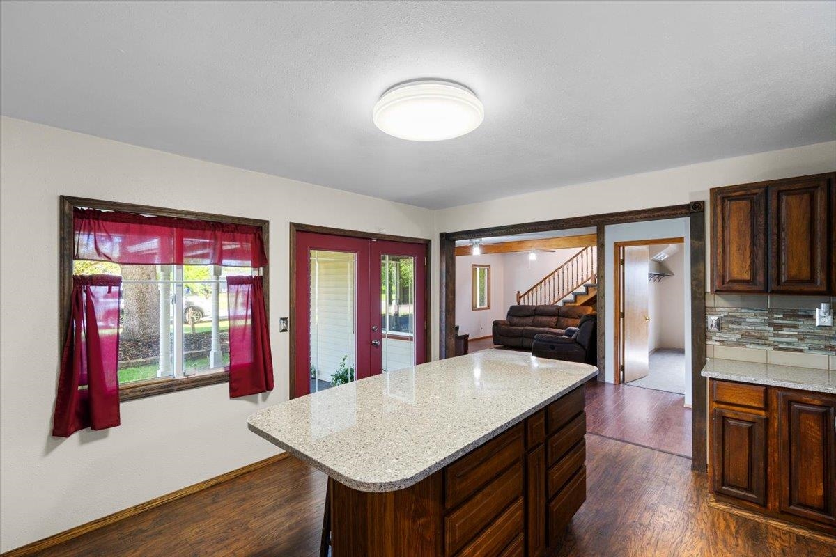 17602 E Indiana Ave - Photo 9