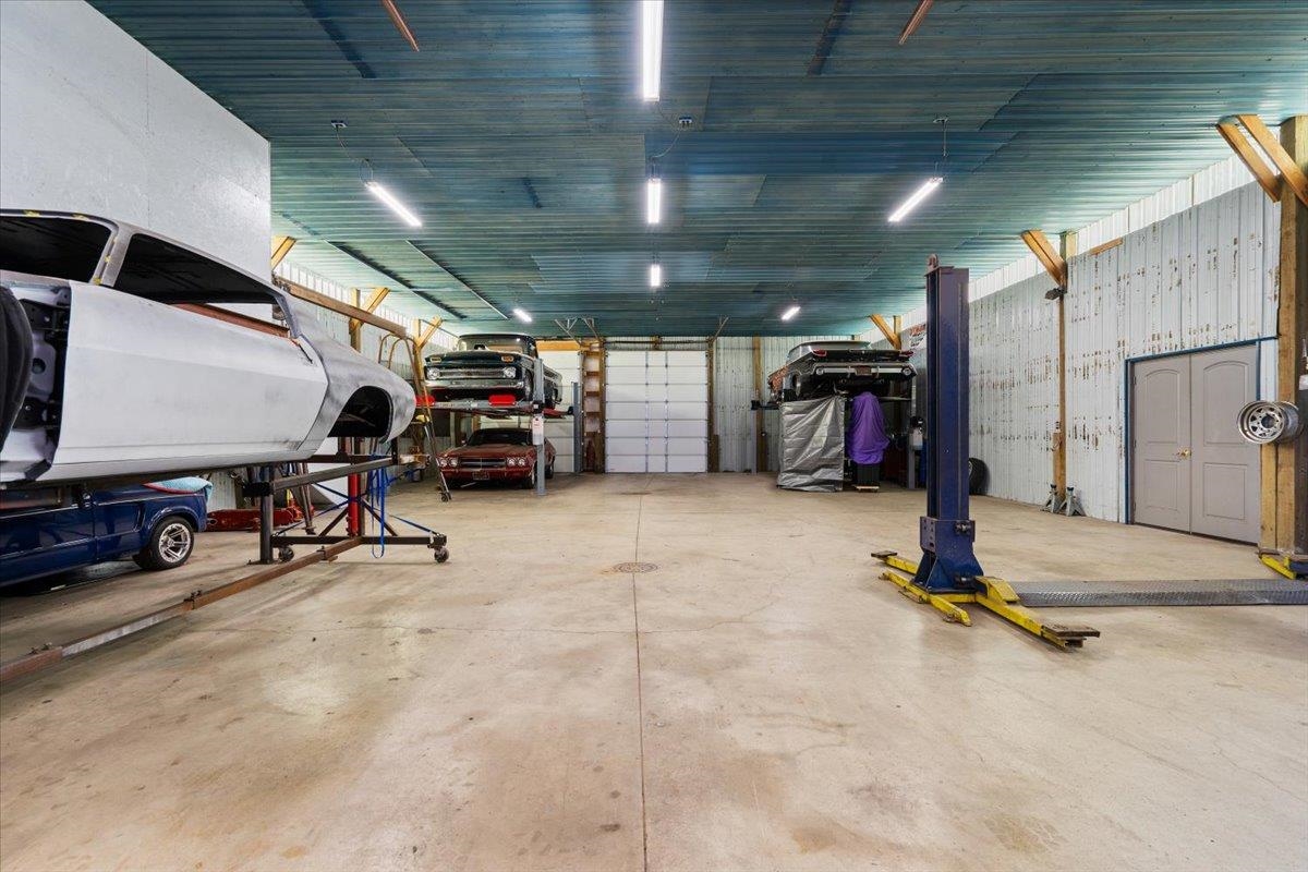 17602 E Indiana Ave - Photo 2