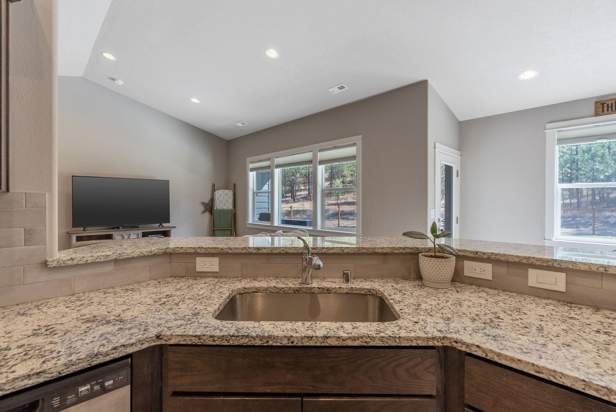 20025 N Mathias Ln - Photo 11
