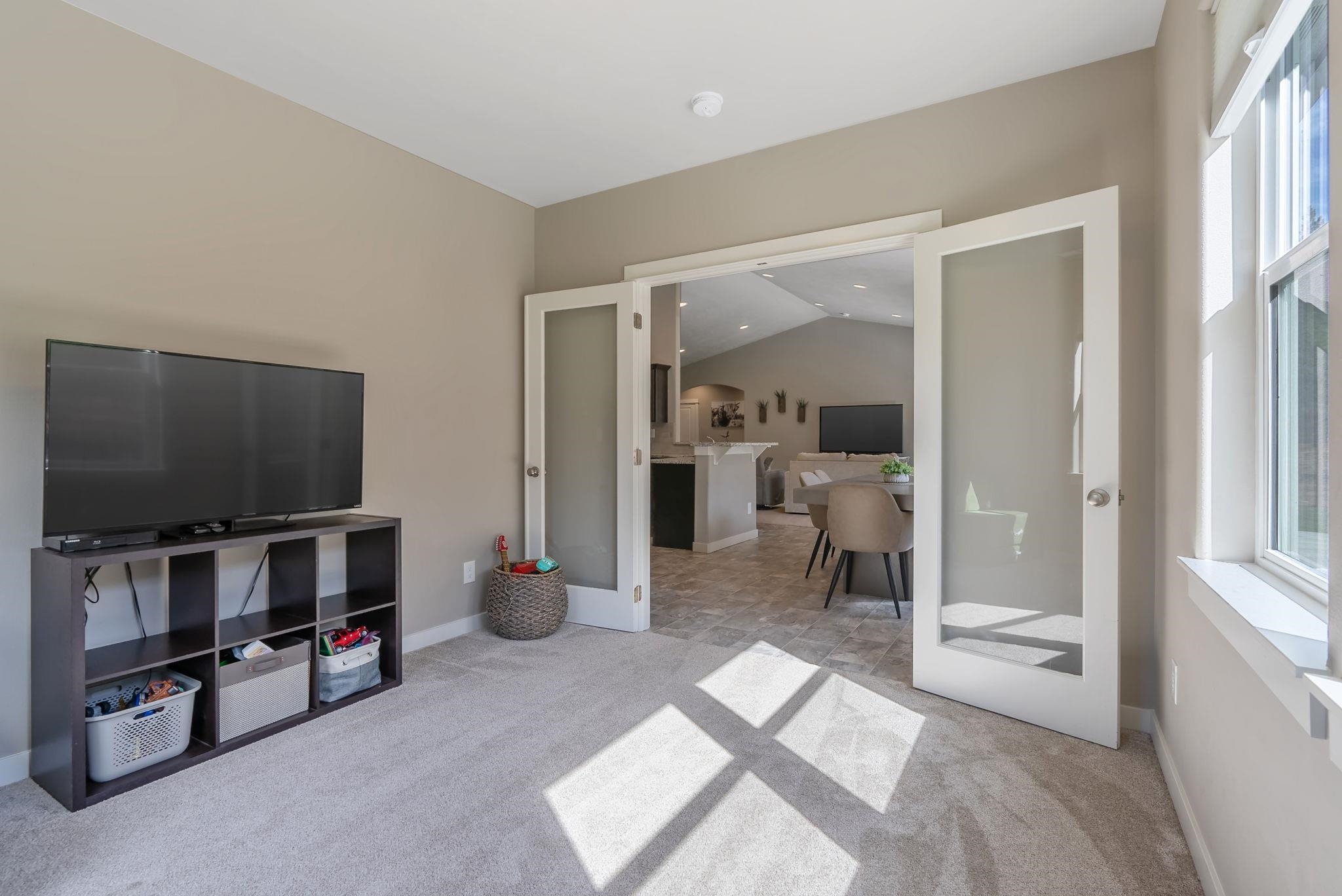 20025 N Mathias Ln - Photo 16