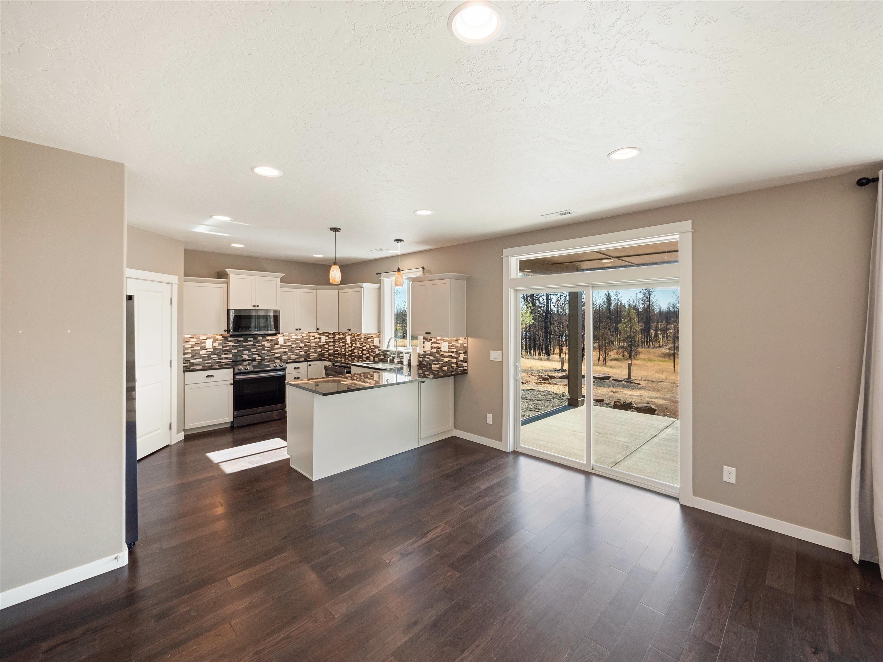 18215 W Genni Rock Ln - Photo 12