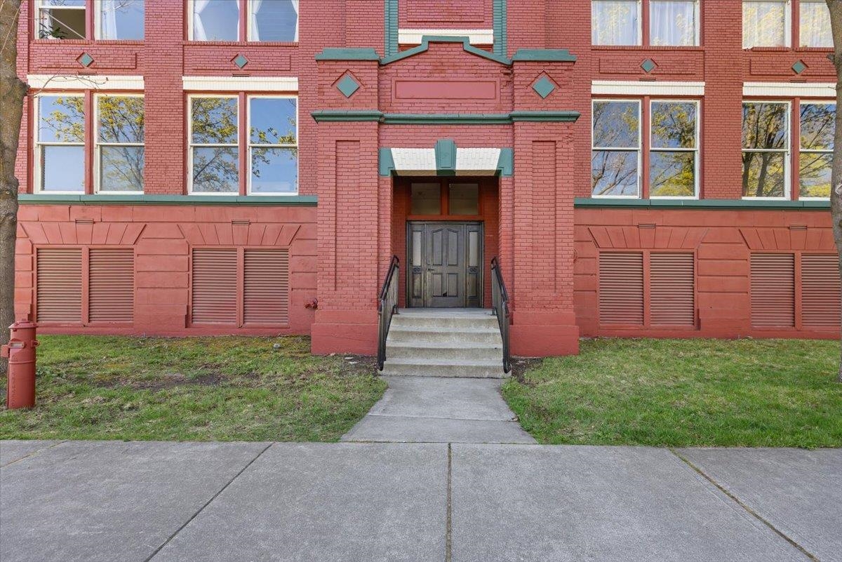 5634 E Commerce Ave - Photo 4