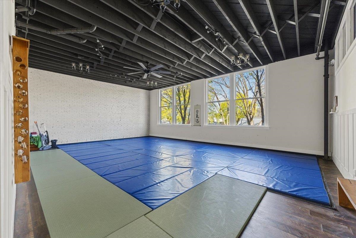 5634 E Commerce Ave - Photo 7