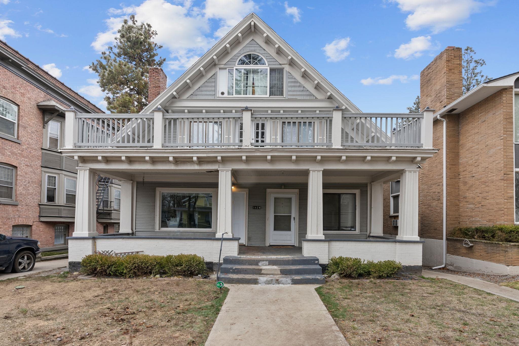 1424 W 10th Ave - Photo 1