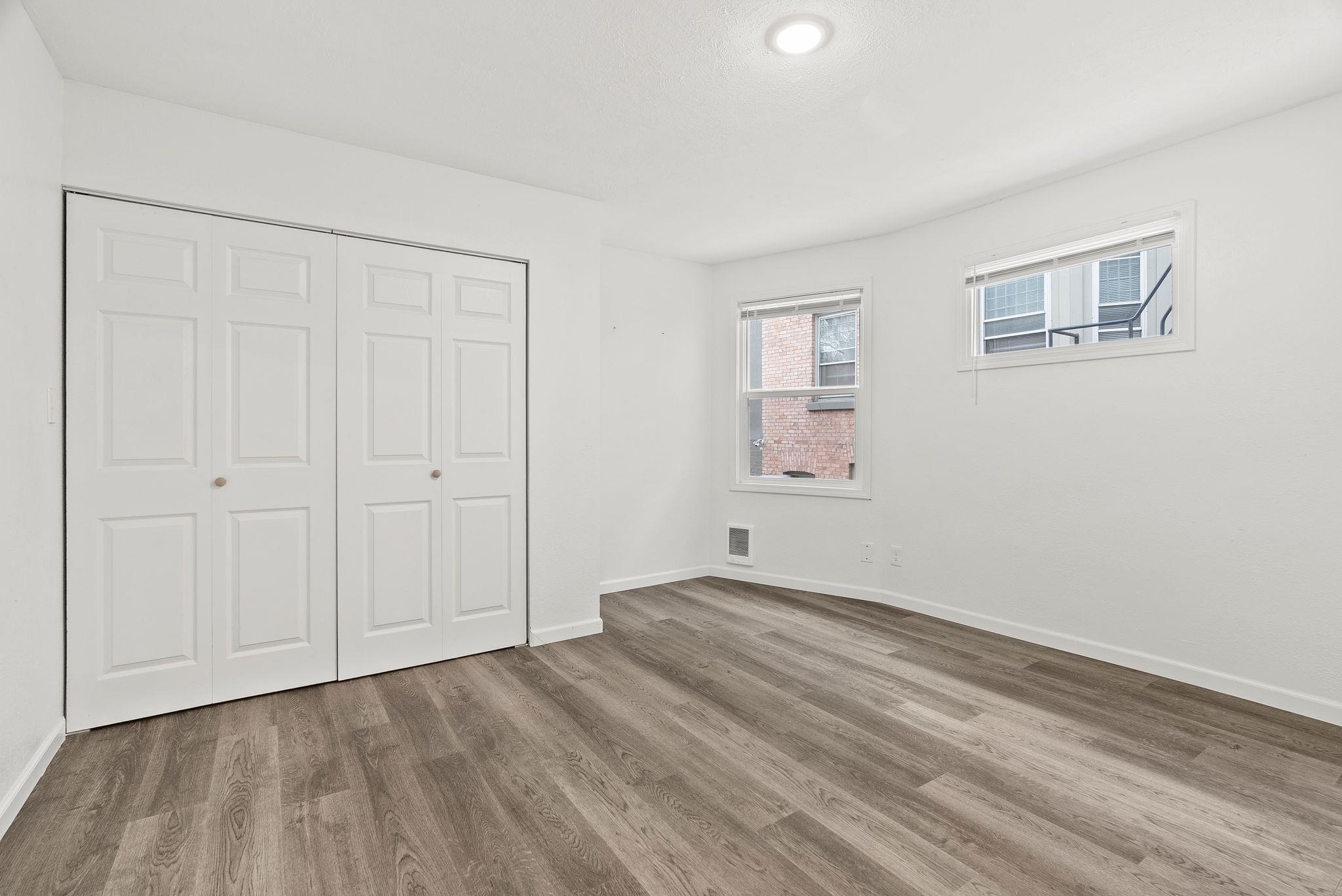 1424 W 10th Ave - Photo 6