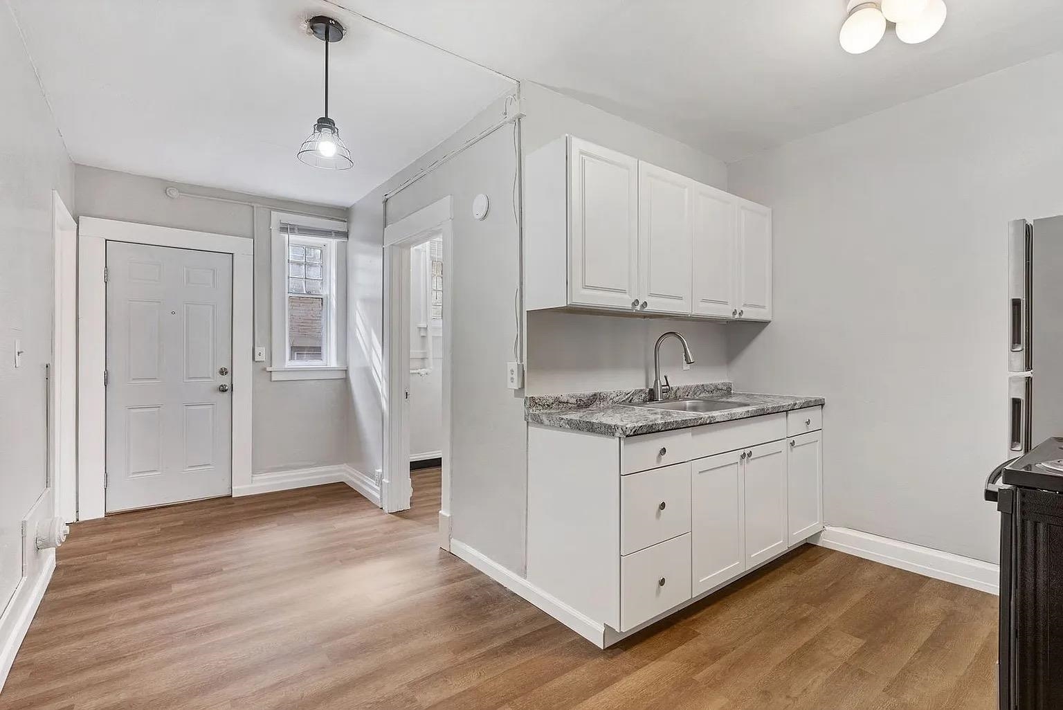 1428 W 10th Ave - Photo 8