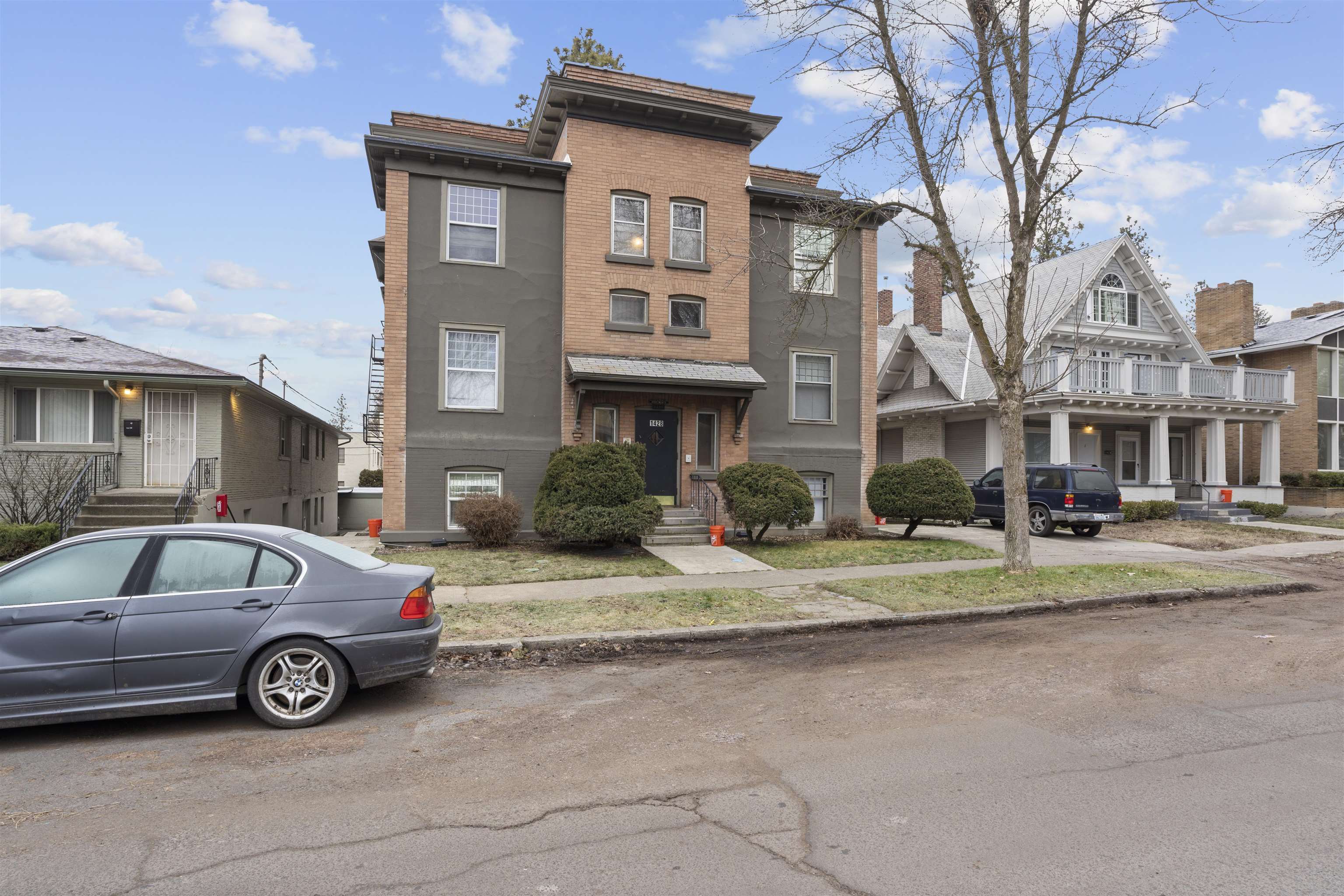 1428 W 10th Ave - Photo 3