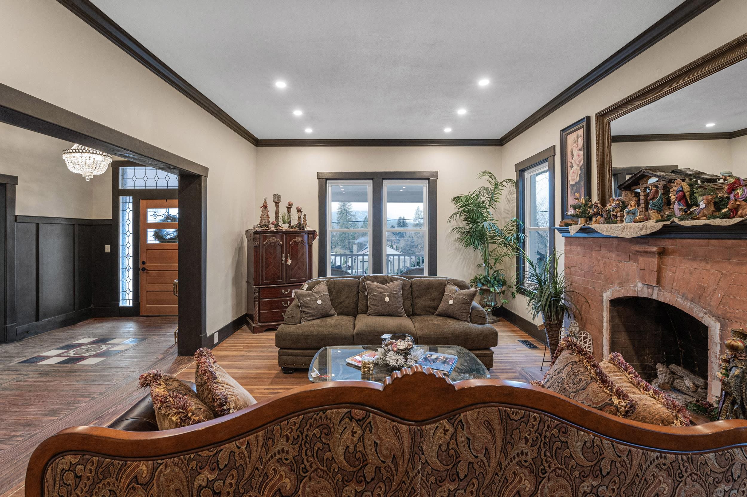 640 N Elm St - Photo 9