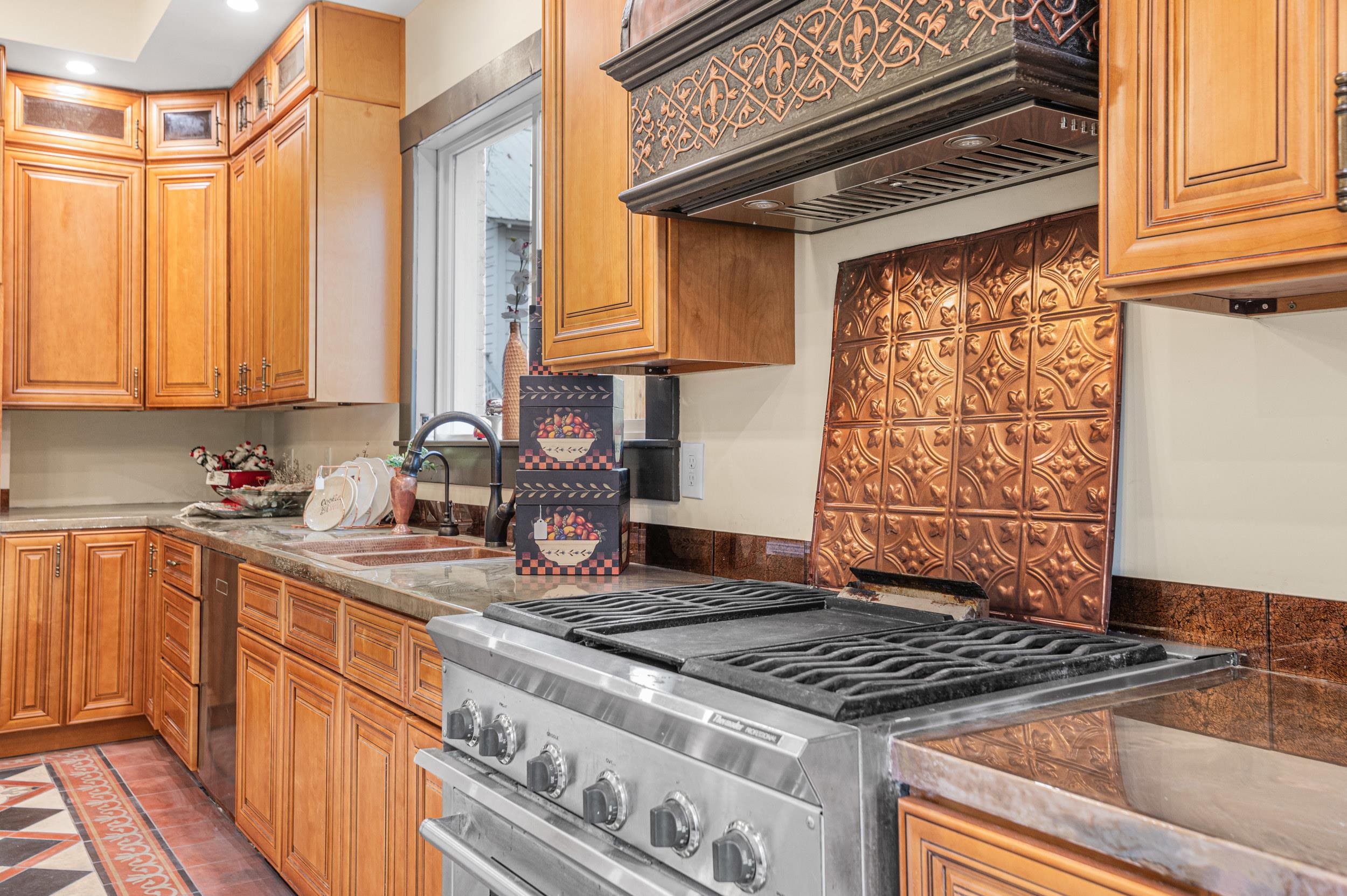 640 N Elm St - Photo 14