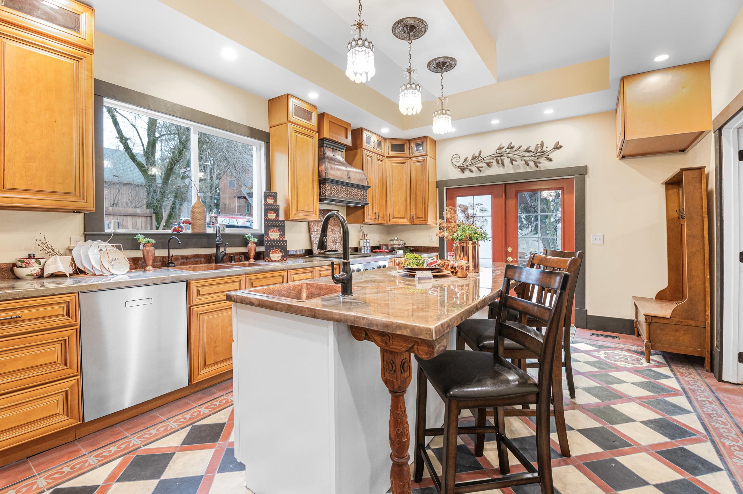 640 N Elm St - Photo 17