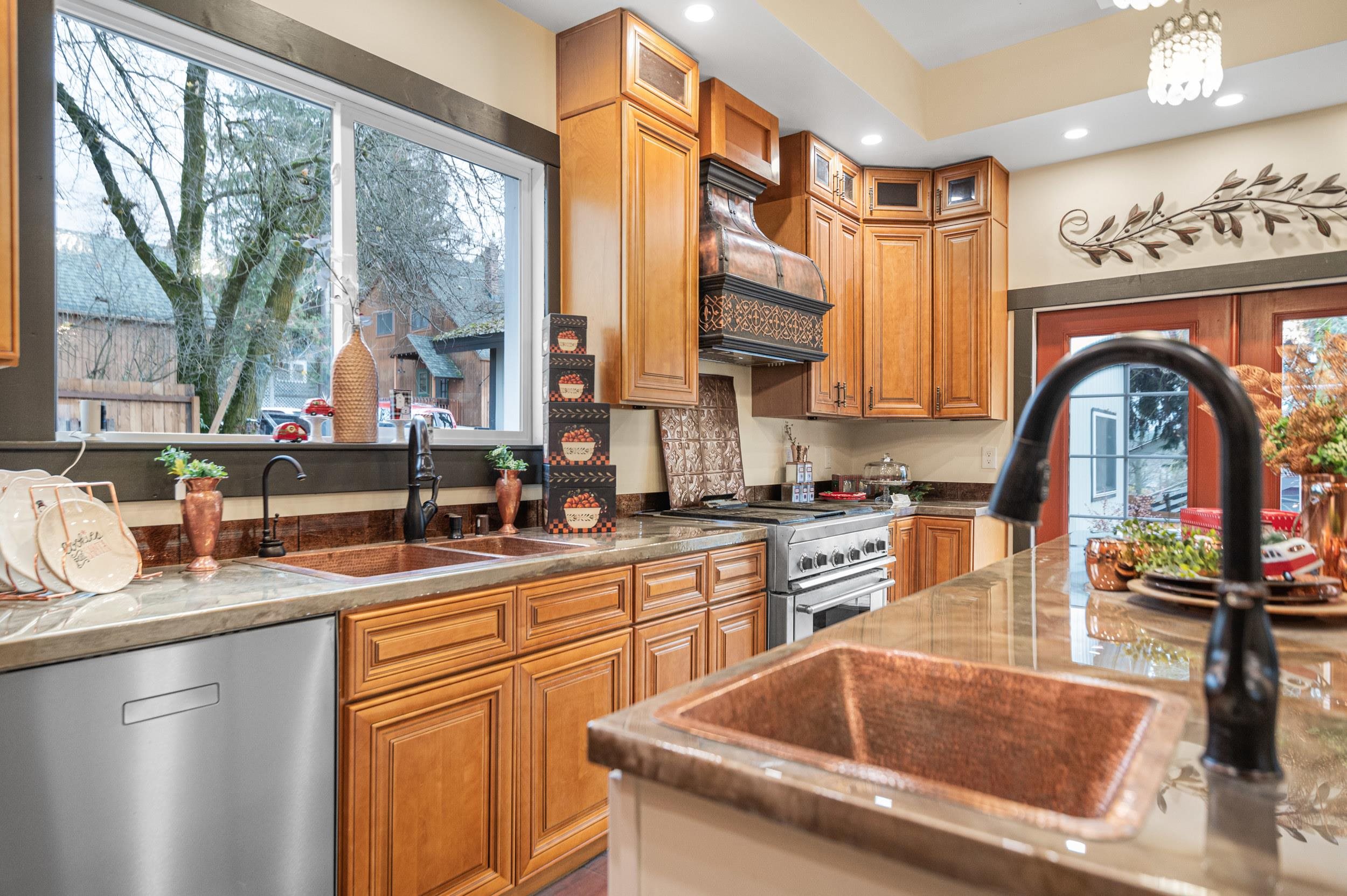 640 N Elm St - Photo 16