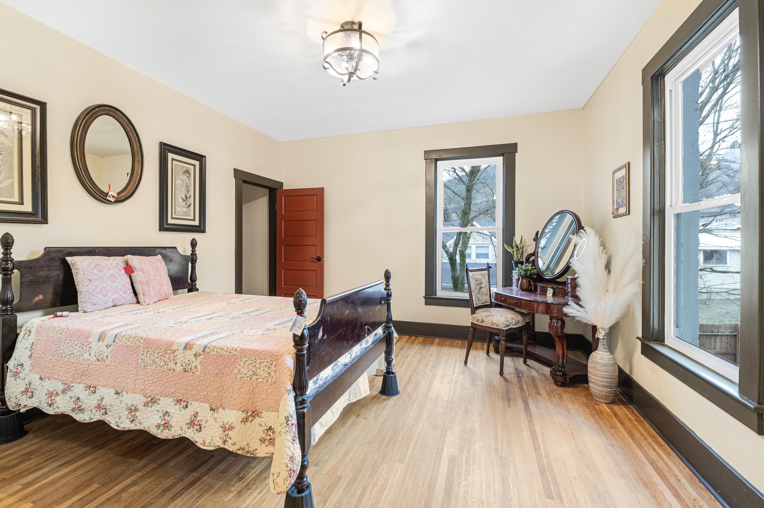 640 N Elm St - Photo 30