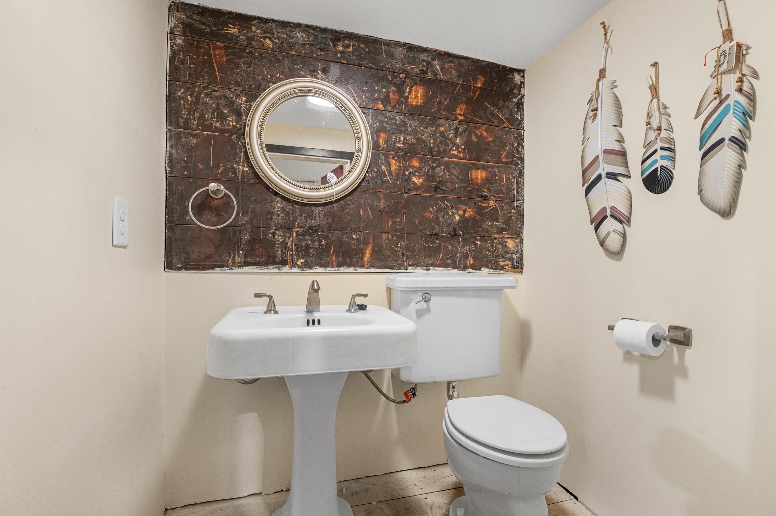 640 N Elm St - Photo 39