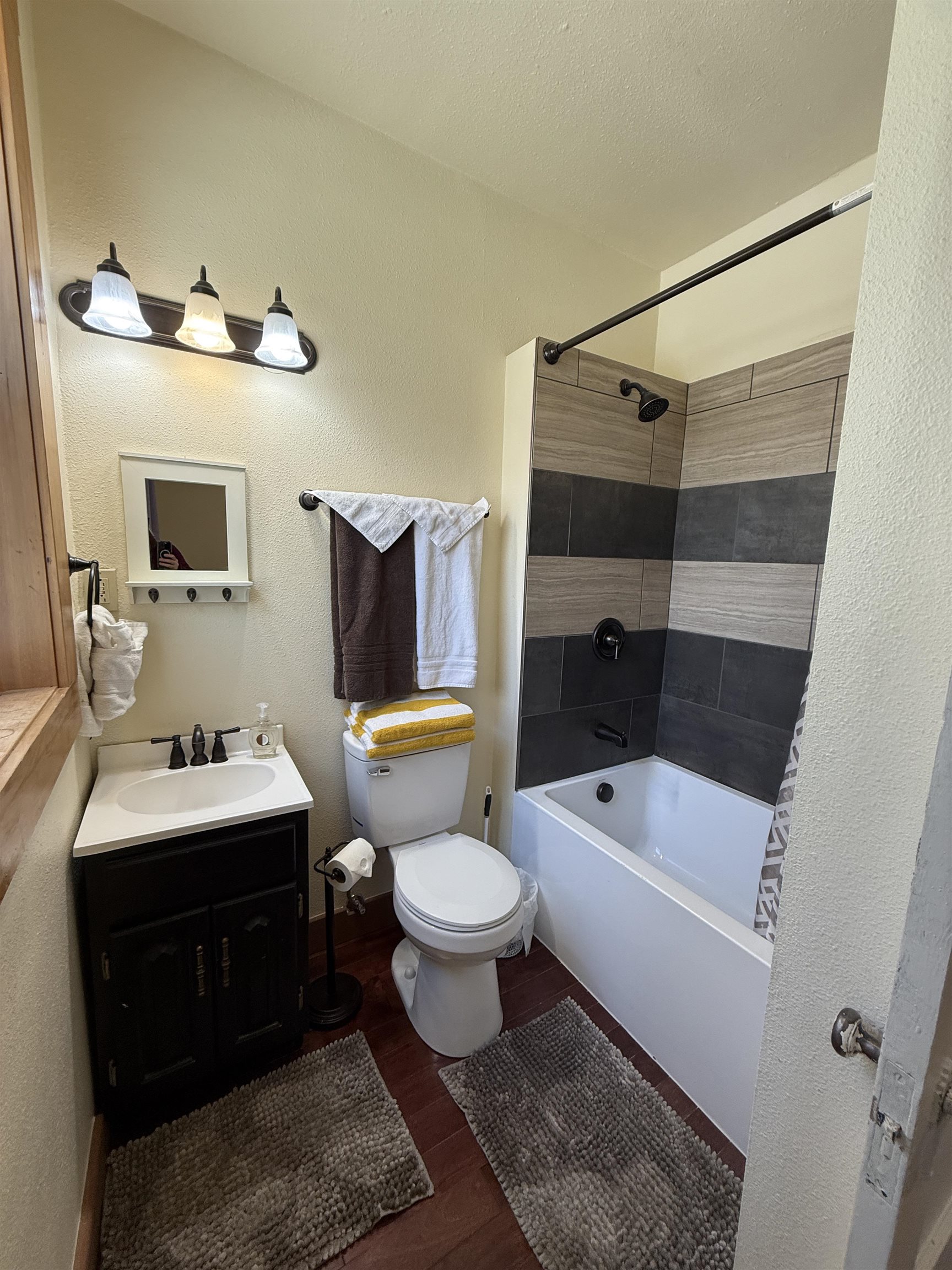 640 N Elm St - Photo 44