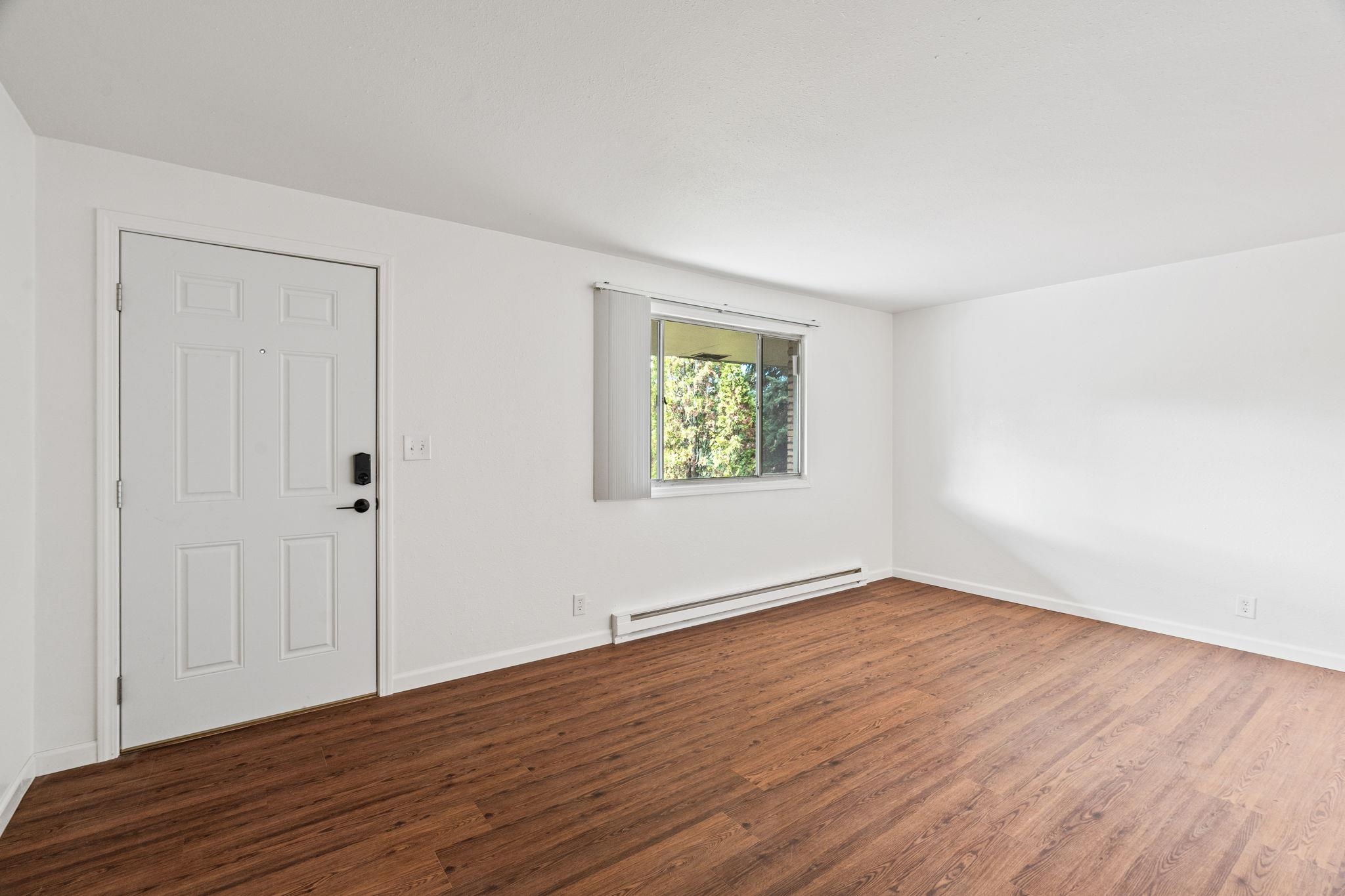 1627 W 7th Ave - Photo 9