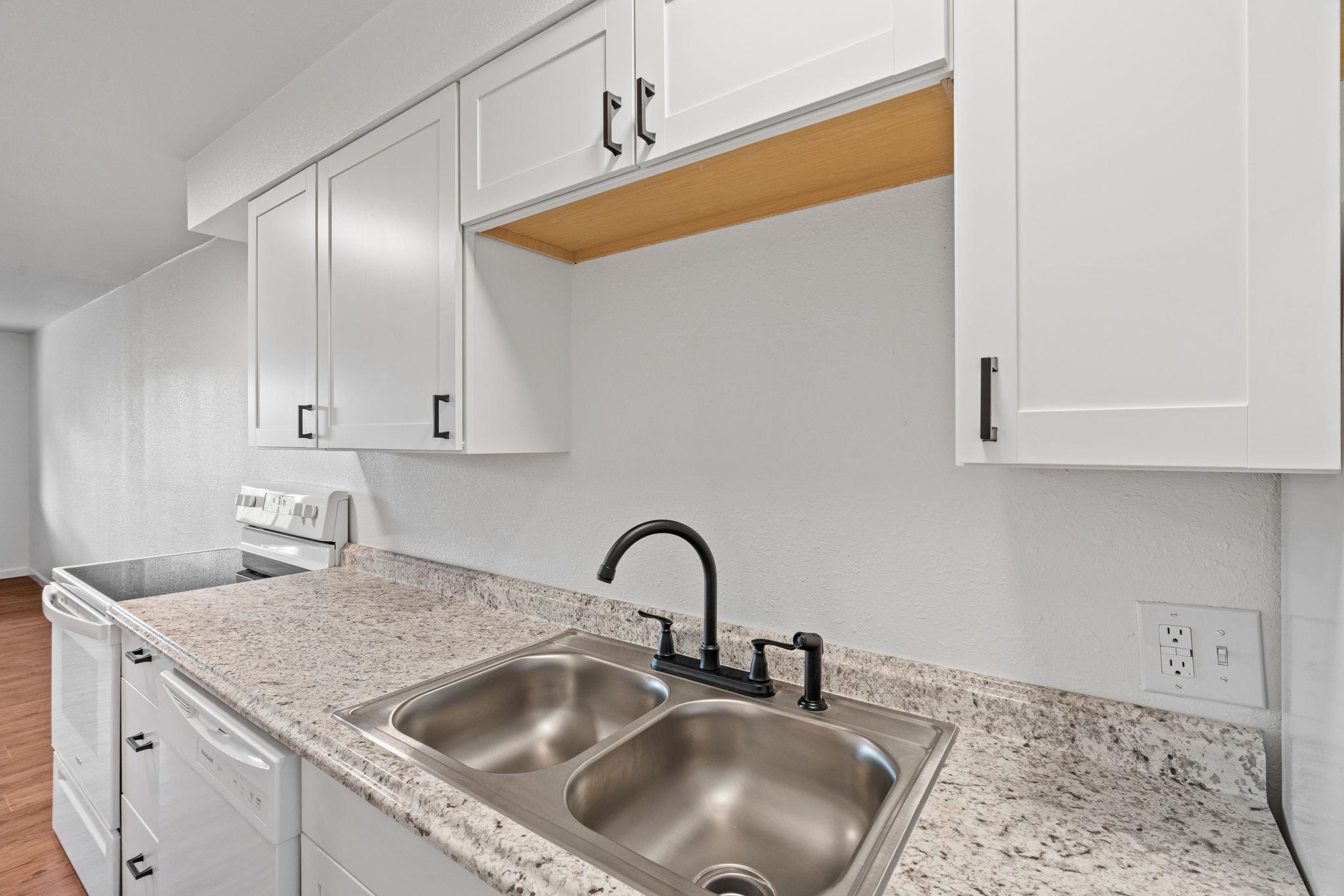 1627 W 7th Ave - Photo 16