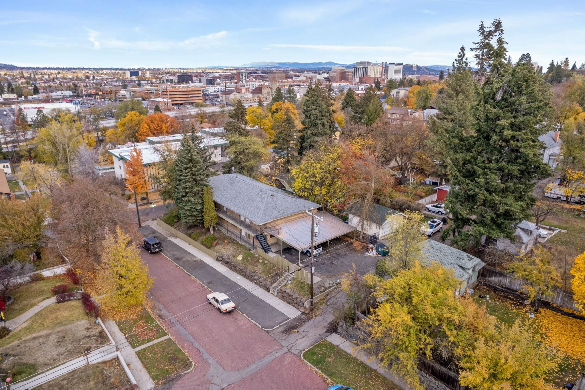 1627 W 7th Ave - Photo 24