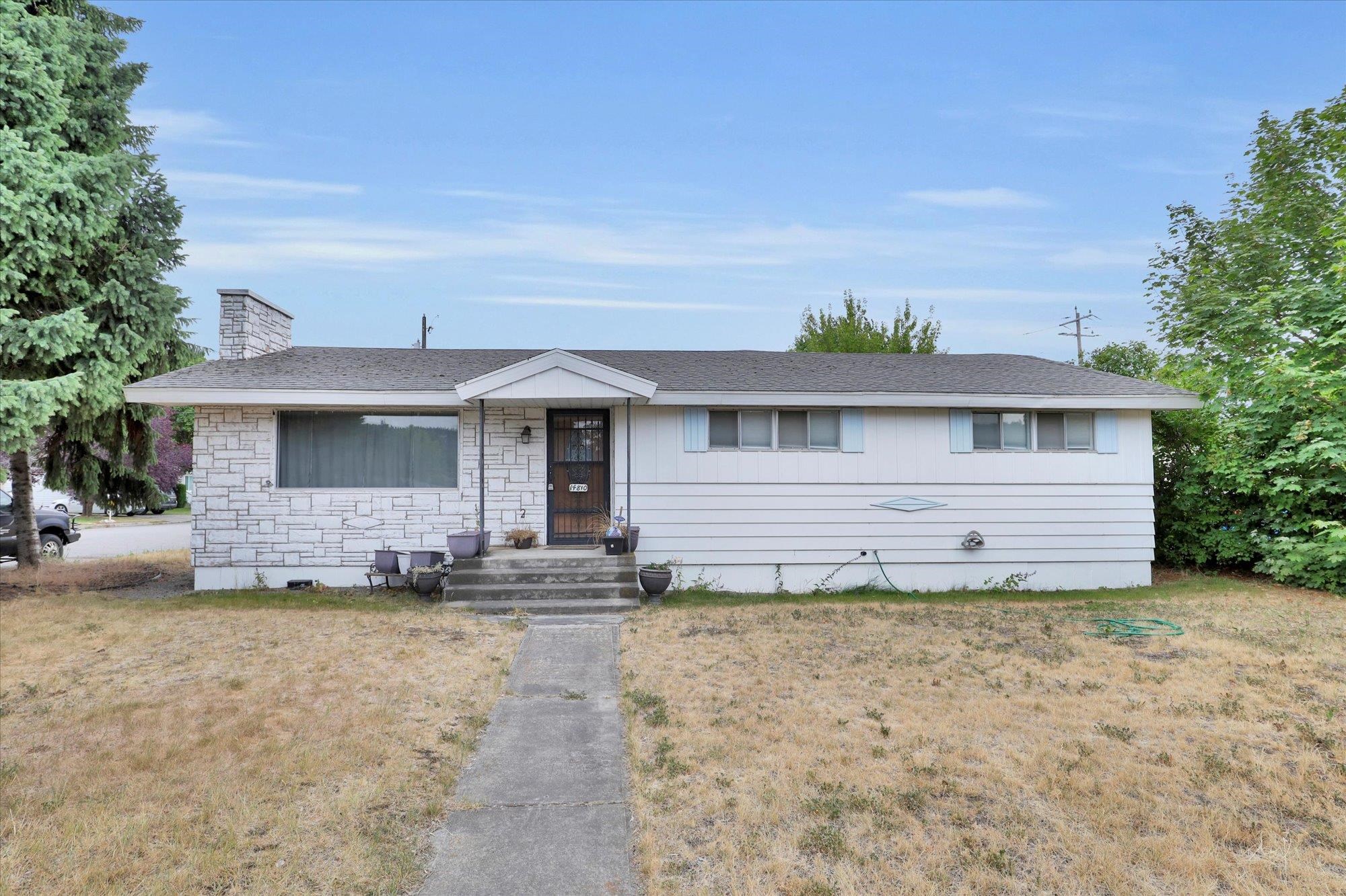 14810 E Wellesley Ave - Photo 1