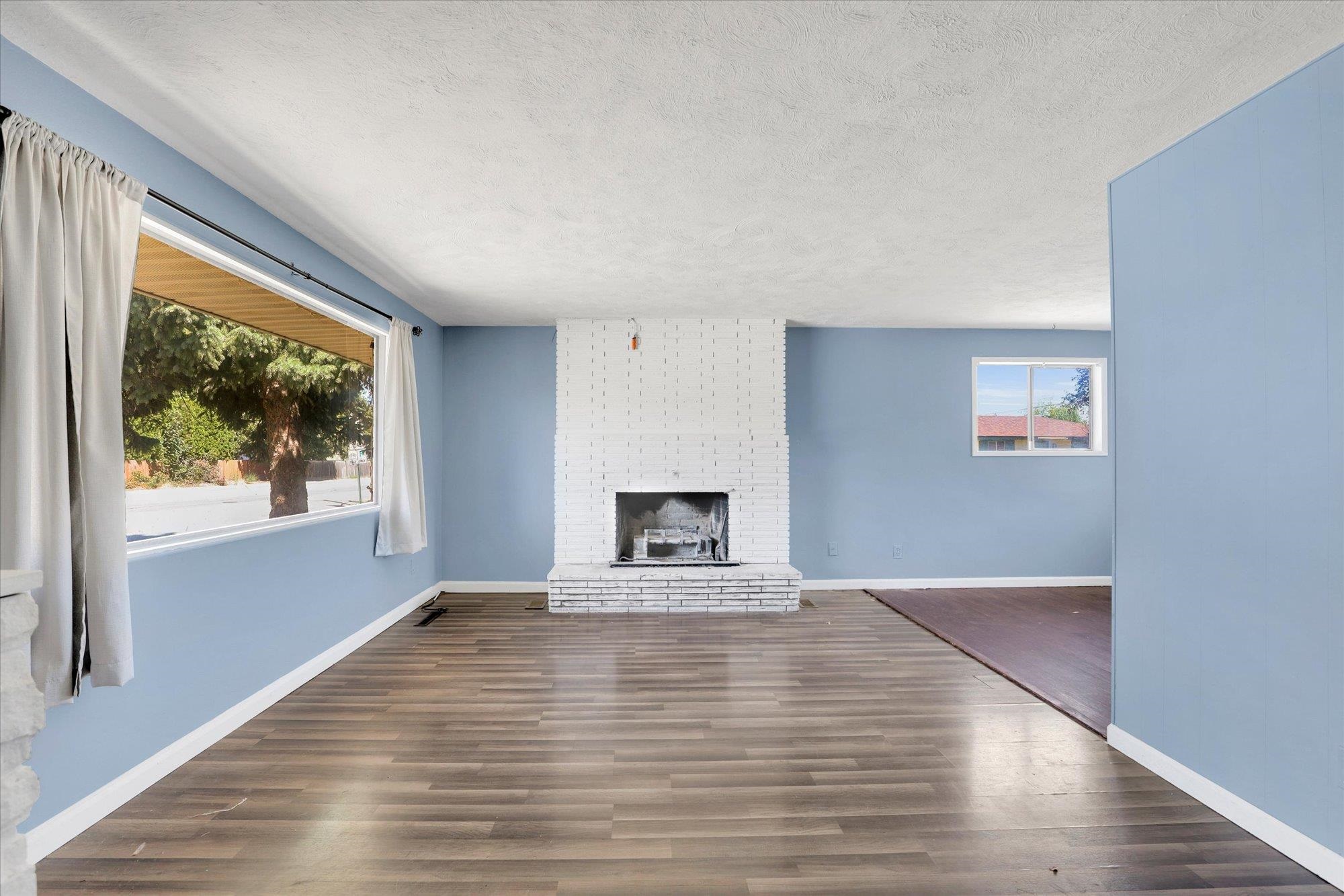 14810 E Wellesley Ave - Photo 2