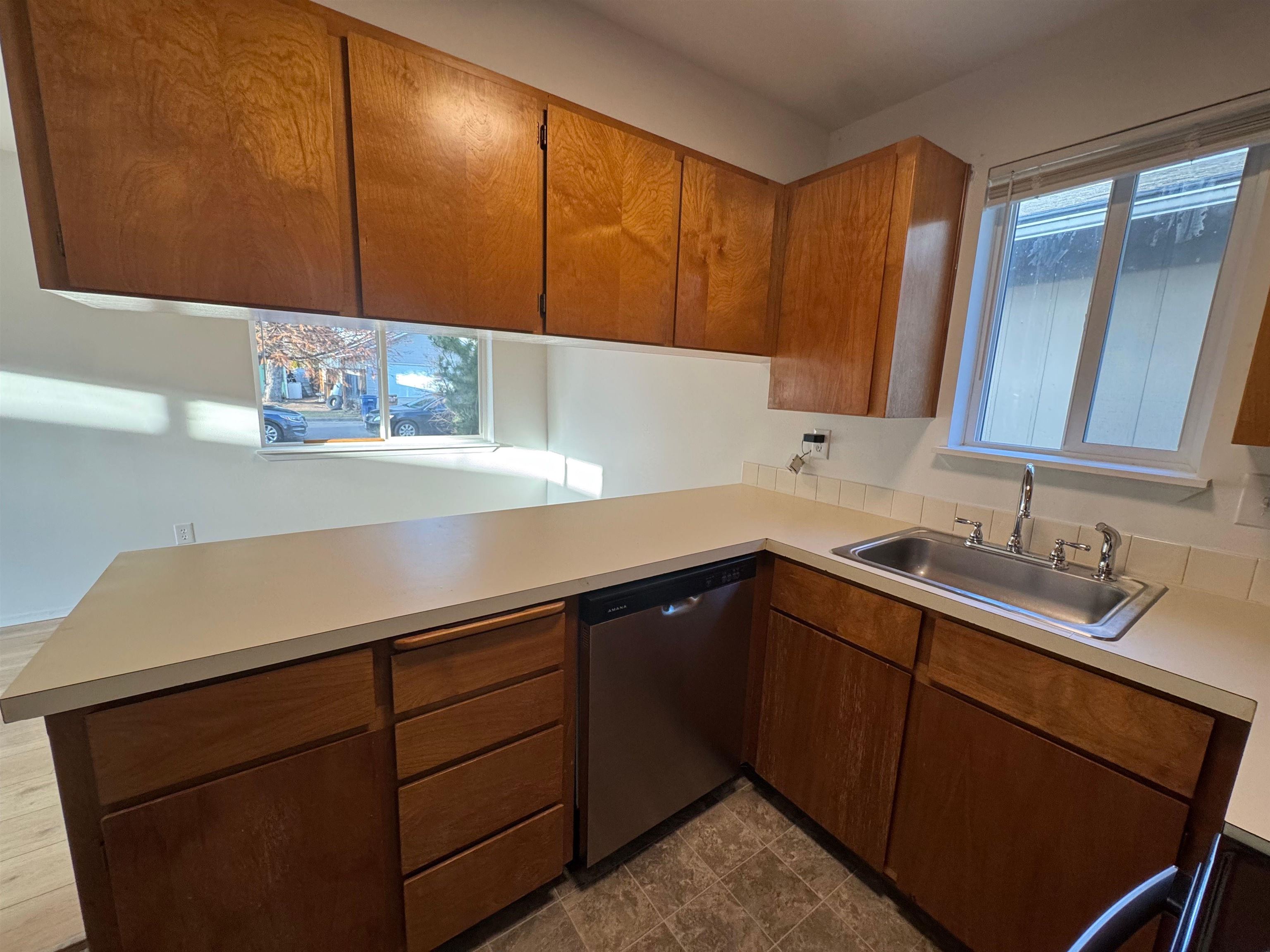 824-830 E North Ave - Photo 20