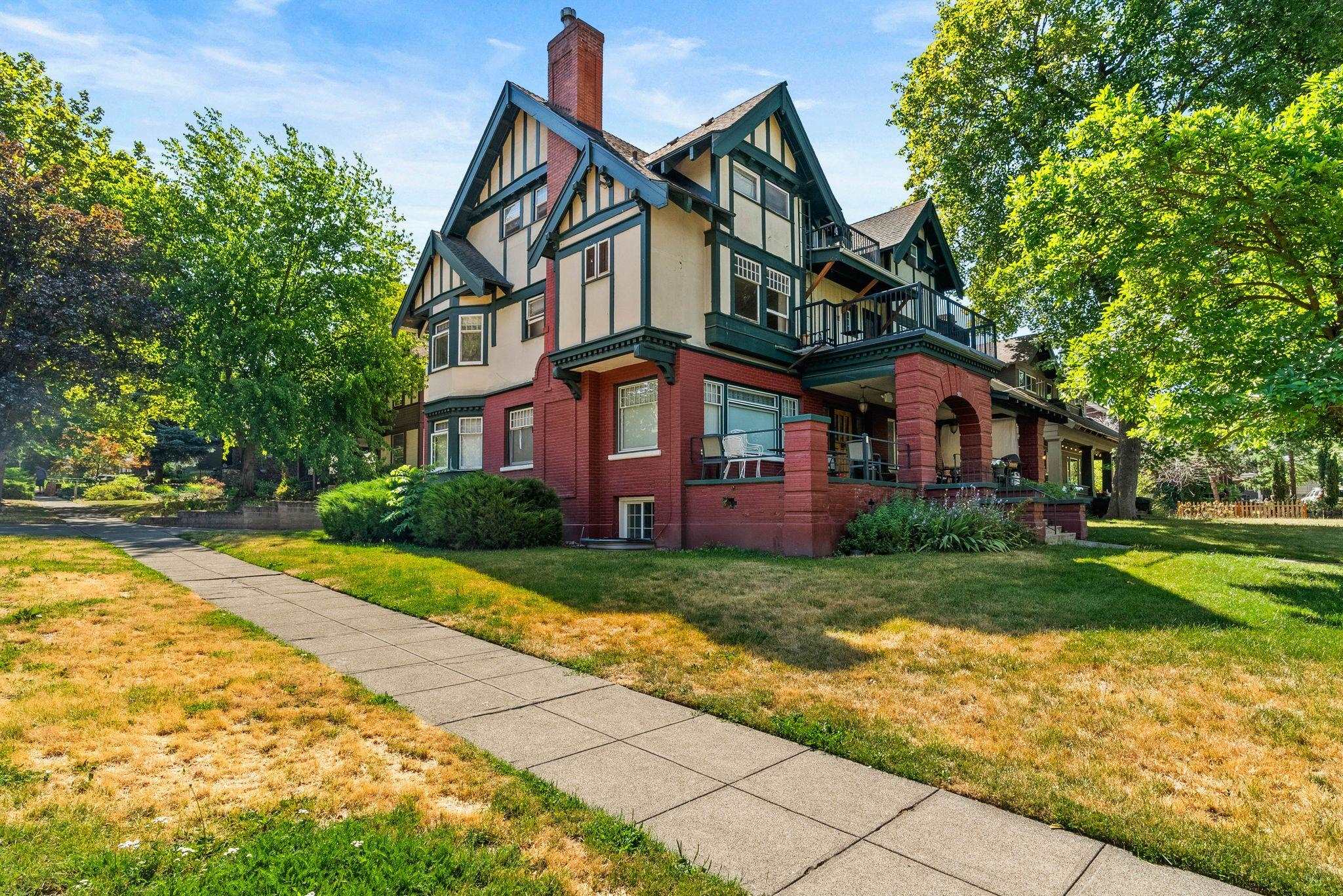 903 S Adams St - Photo 1