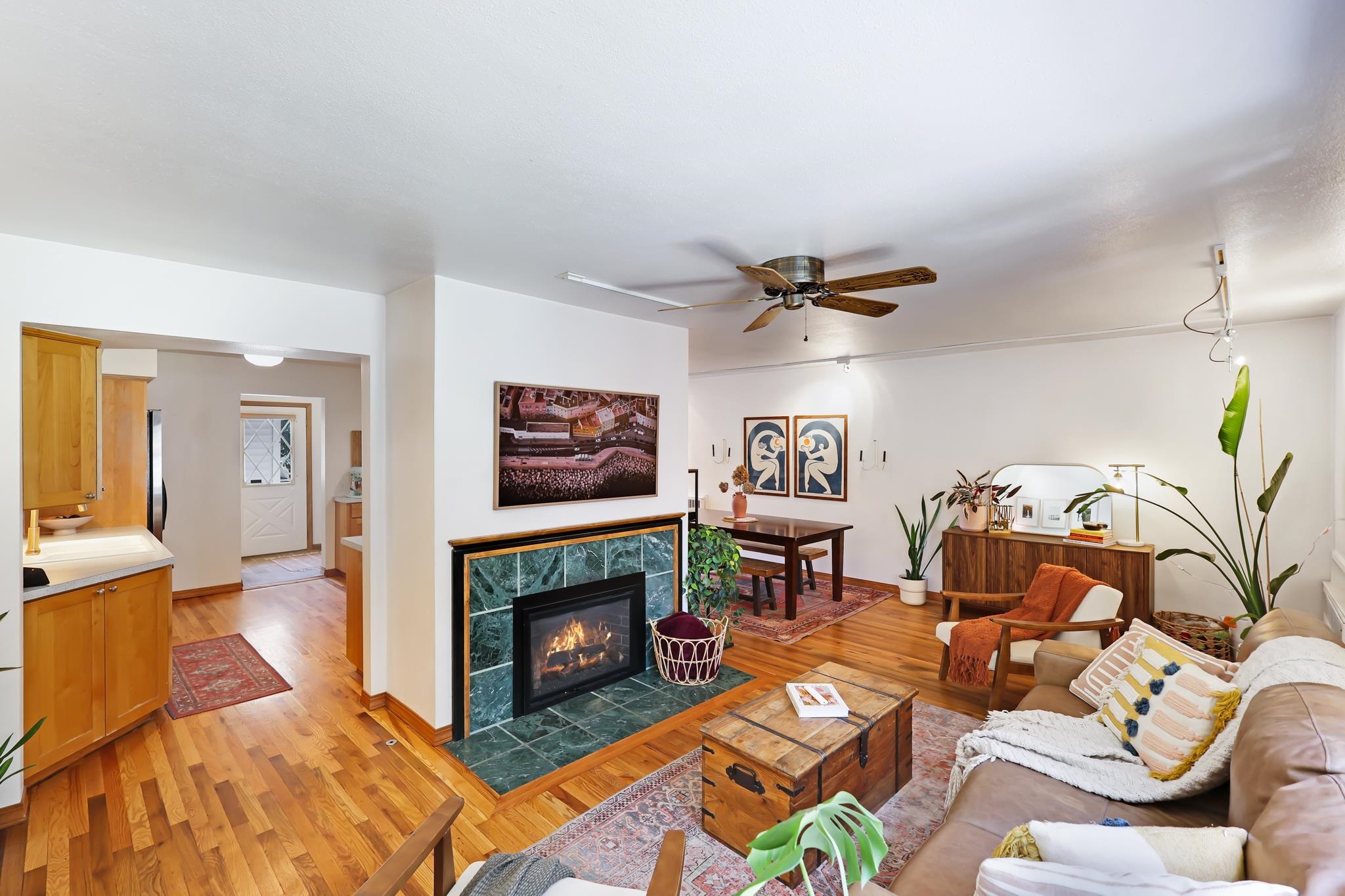 2433 E Girard Pl - Photo 3