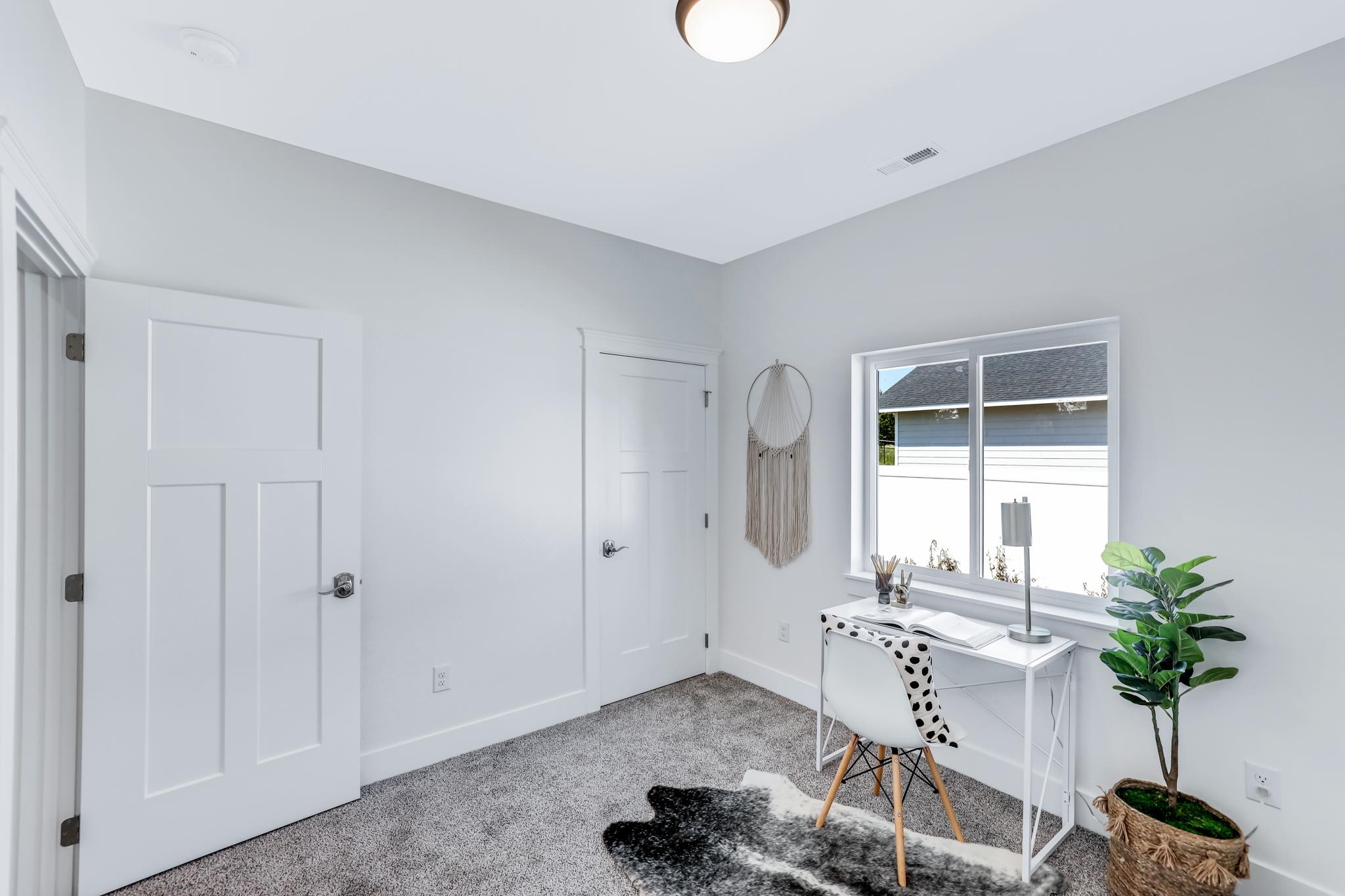 620 E Devisadero St - Photo 17