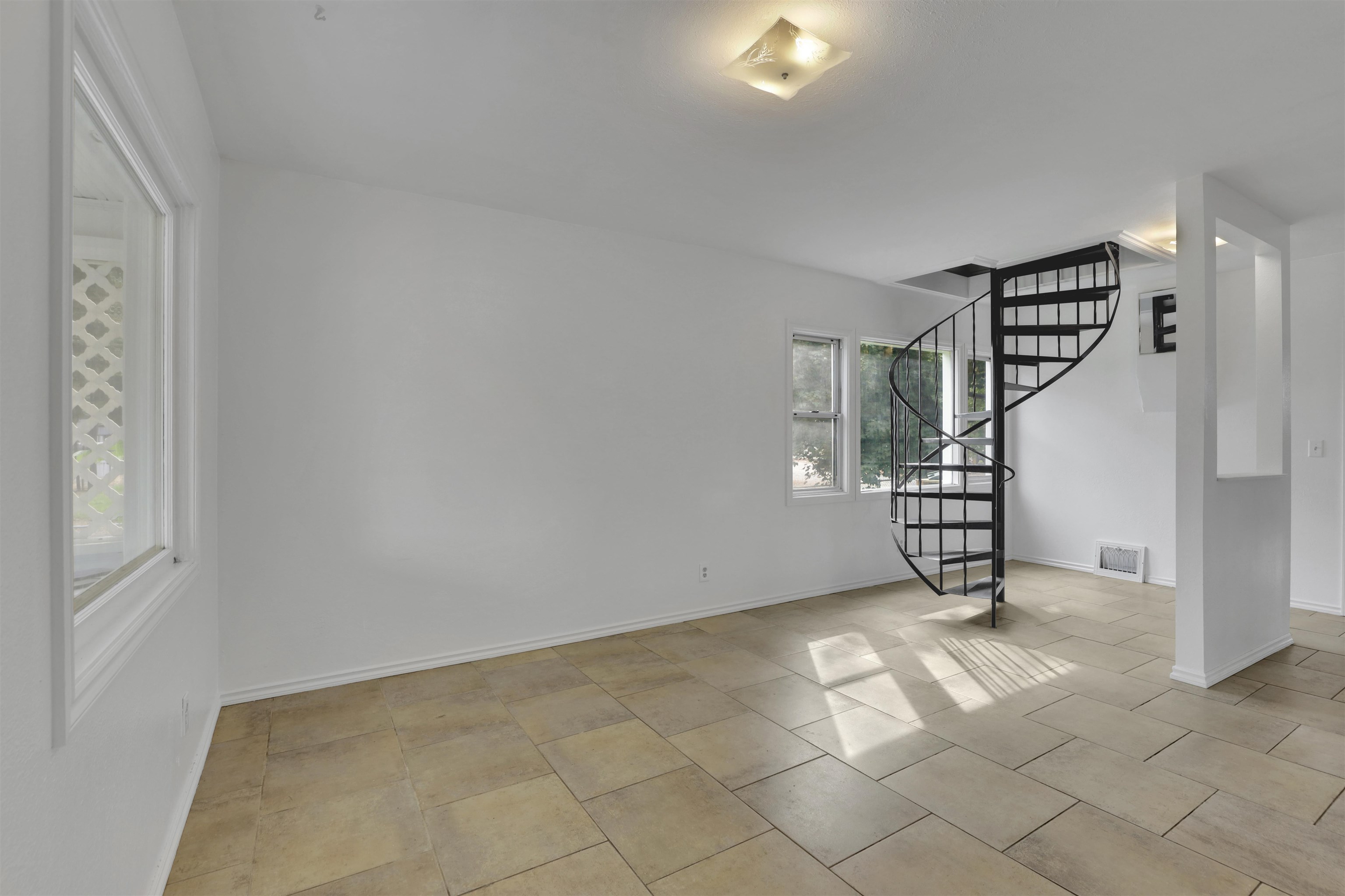 8020 E Marietta Ave - Photo 9