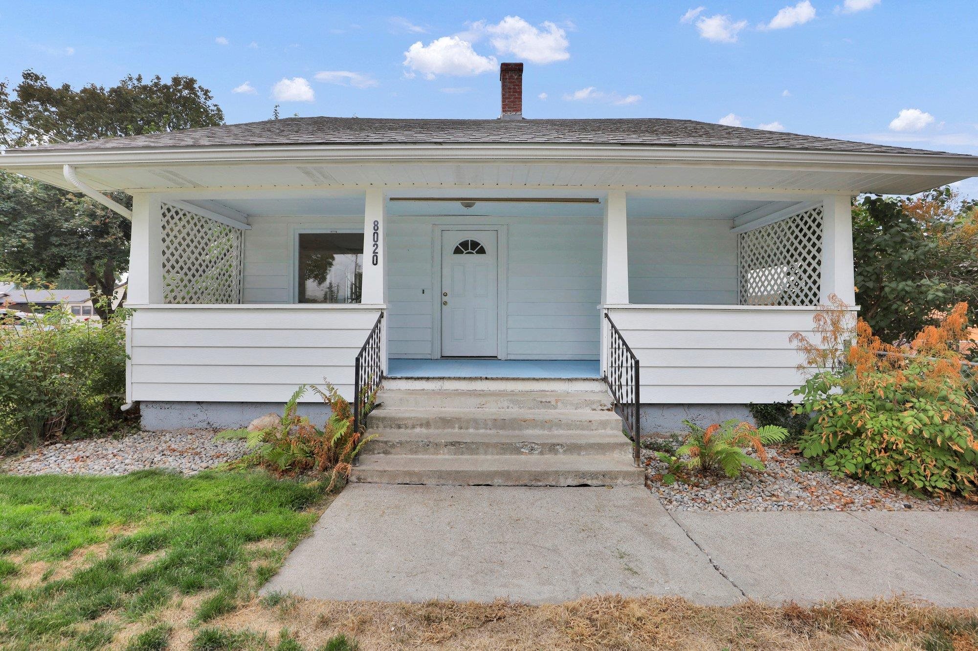 8020 E Marietta Ave - Photo 1