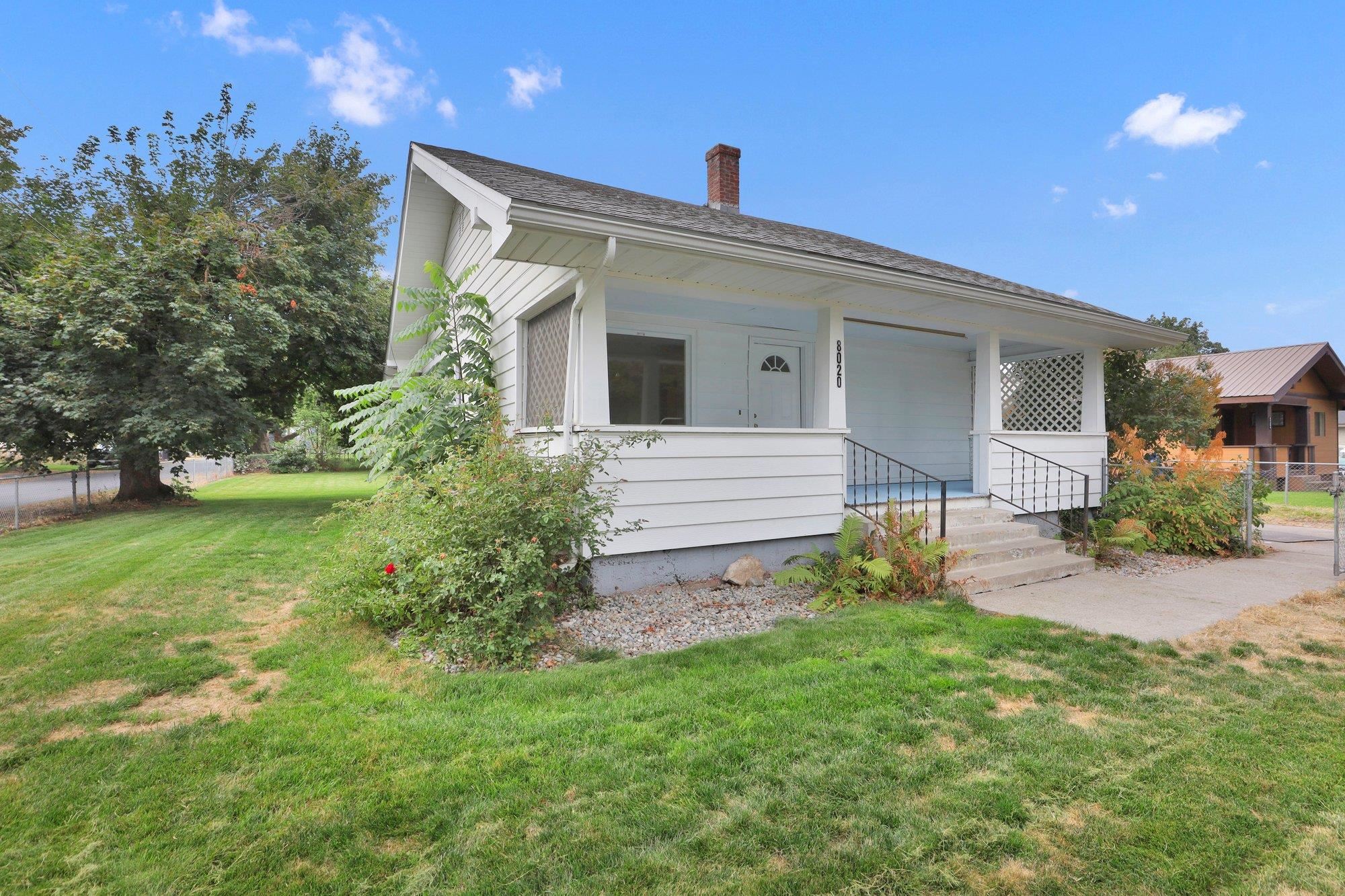 8020 E Marietta Ave - Photo 3