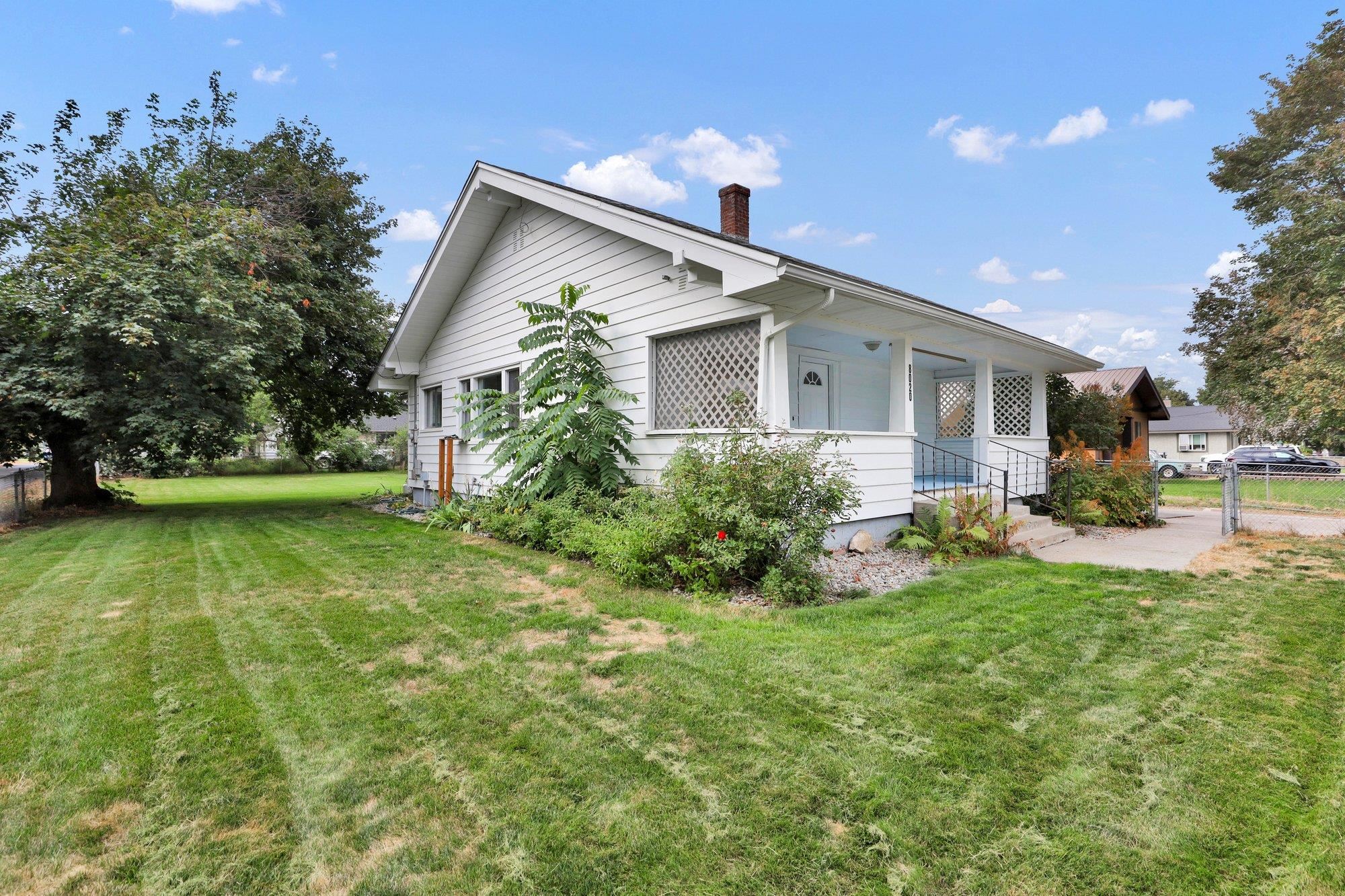 8020 E Marietta Ave - Photo 4