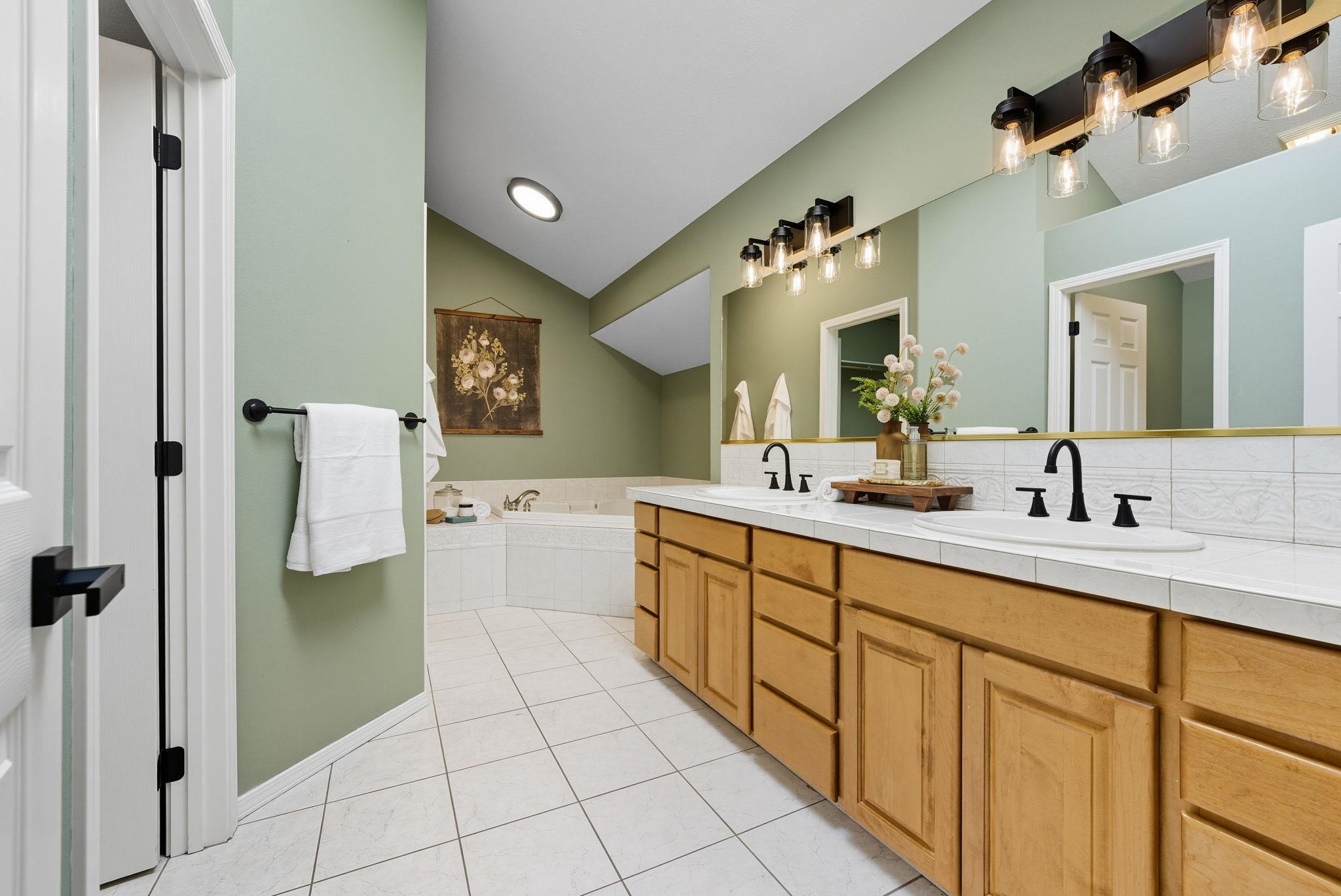 5203 S Hogan Ct - Photo 23