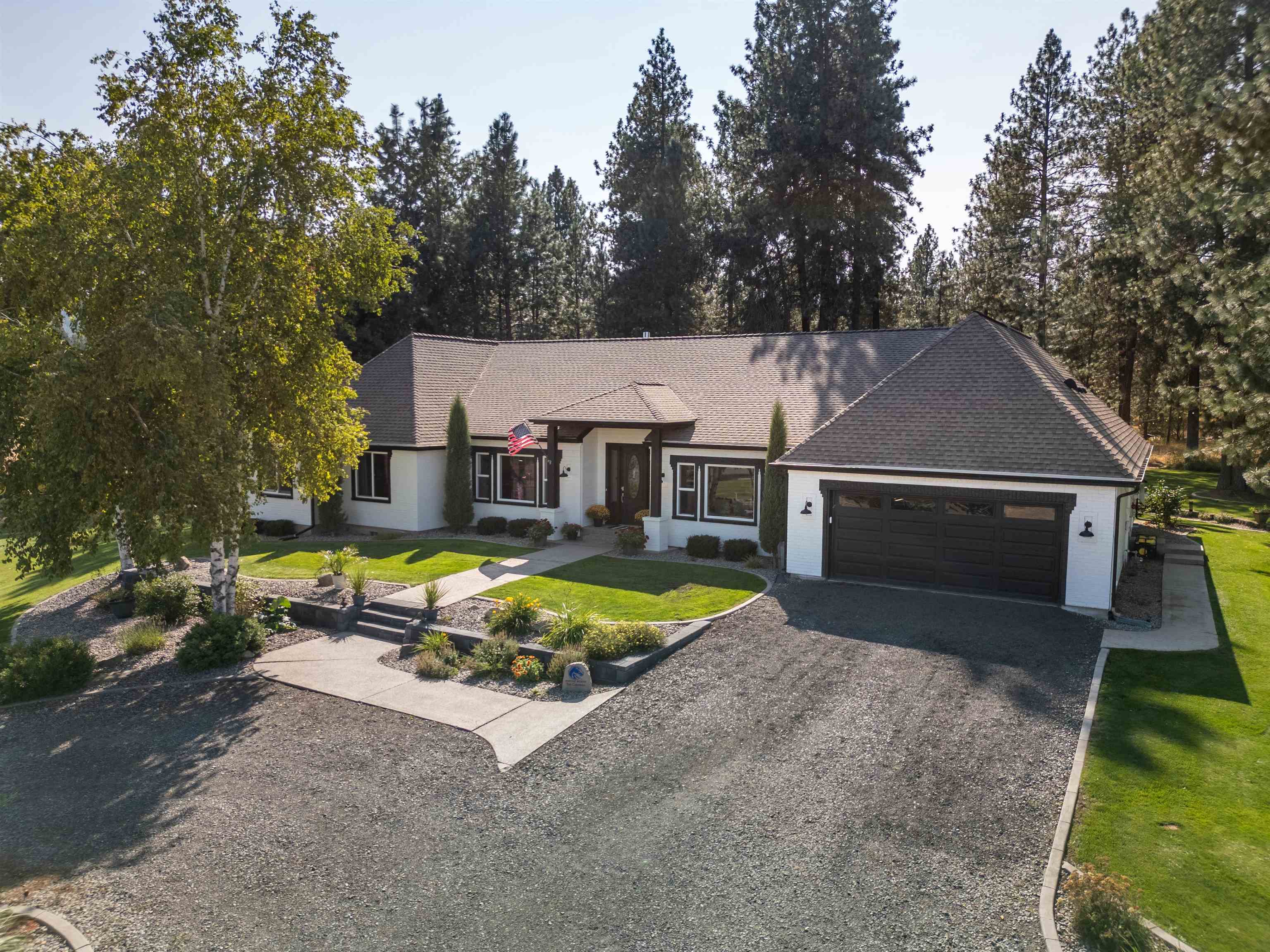 21411 N Spotted Rd - Photo 2
