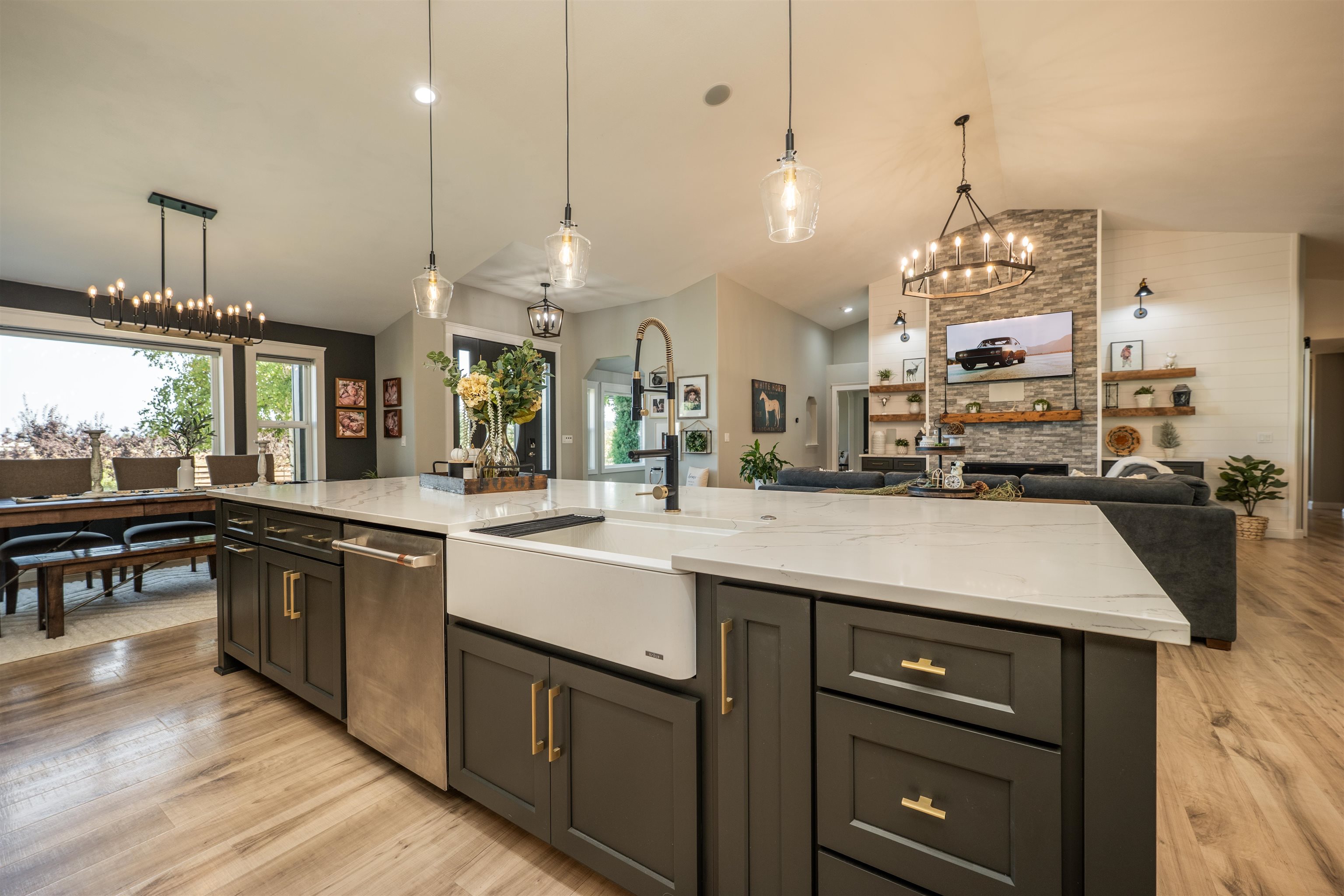 21411 N Spotted Rd - Photo 6